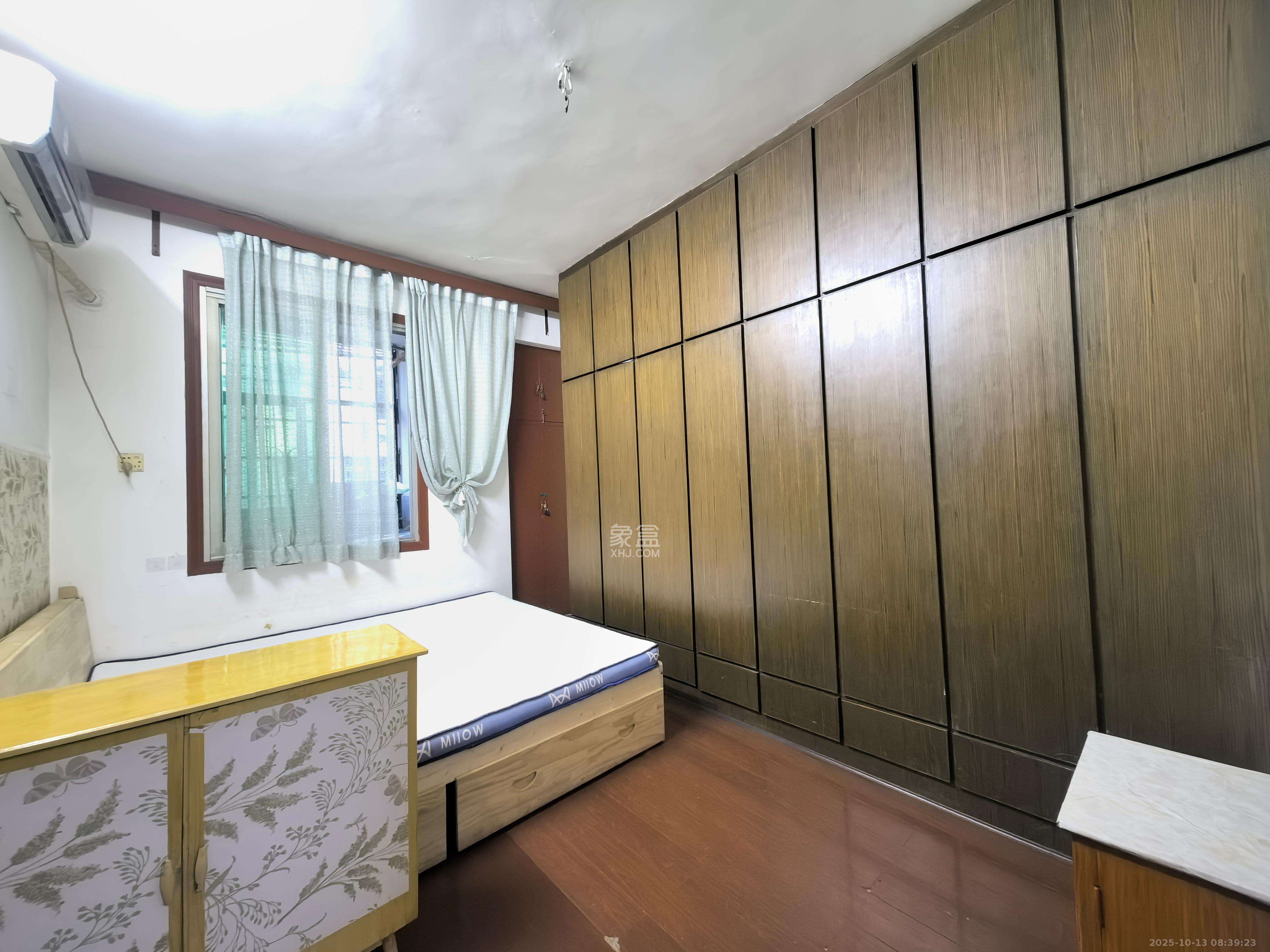 东风二村社区房  2室1厅1卫    1600.0元/月室内图