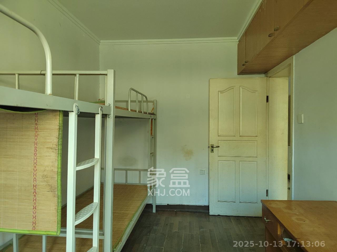 仁和家园  3室2厅2卫    1200.0元/月 仁和家园  3室2厅2卫    1200.0元/月室内图