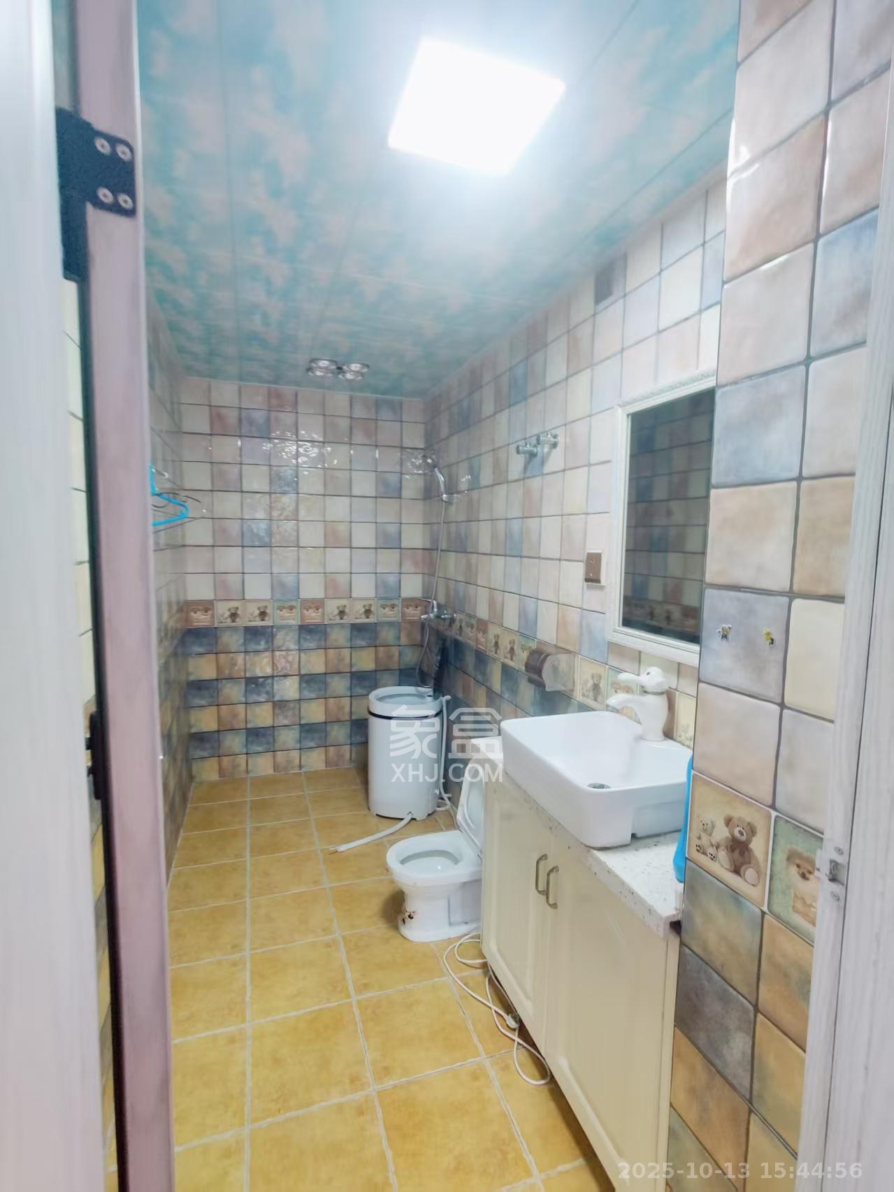 龙湖湘风原著（龙湖湘风星城）  6室3厅3卫    5500.0元/月室内图