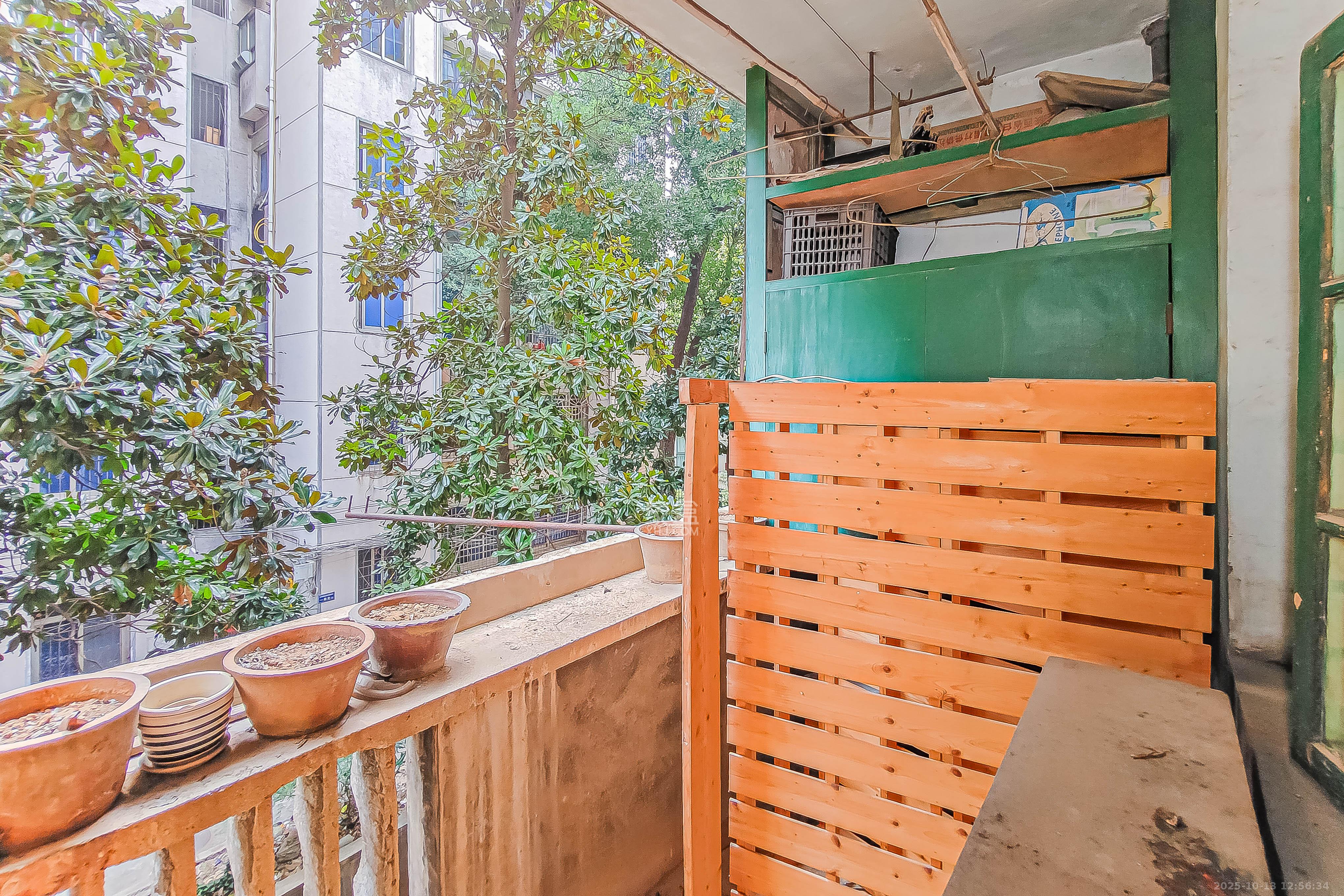 教育电视台宿舍 3室2厅1卫 56.5万 教育电视台宿舍 3室2厅1卫 56.5万阳台