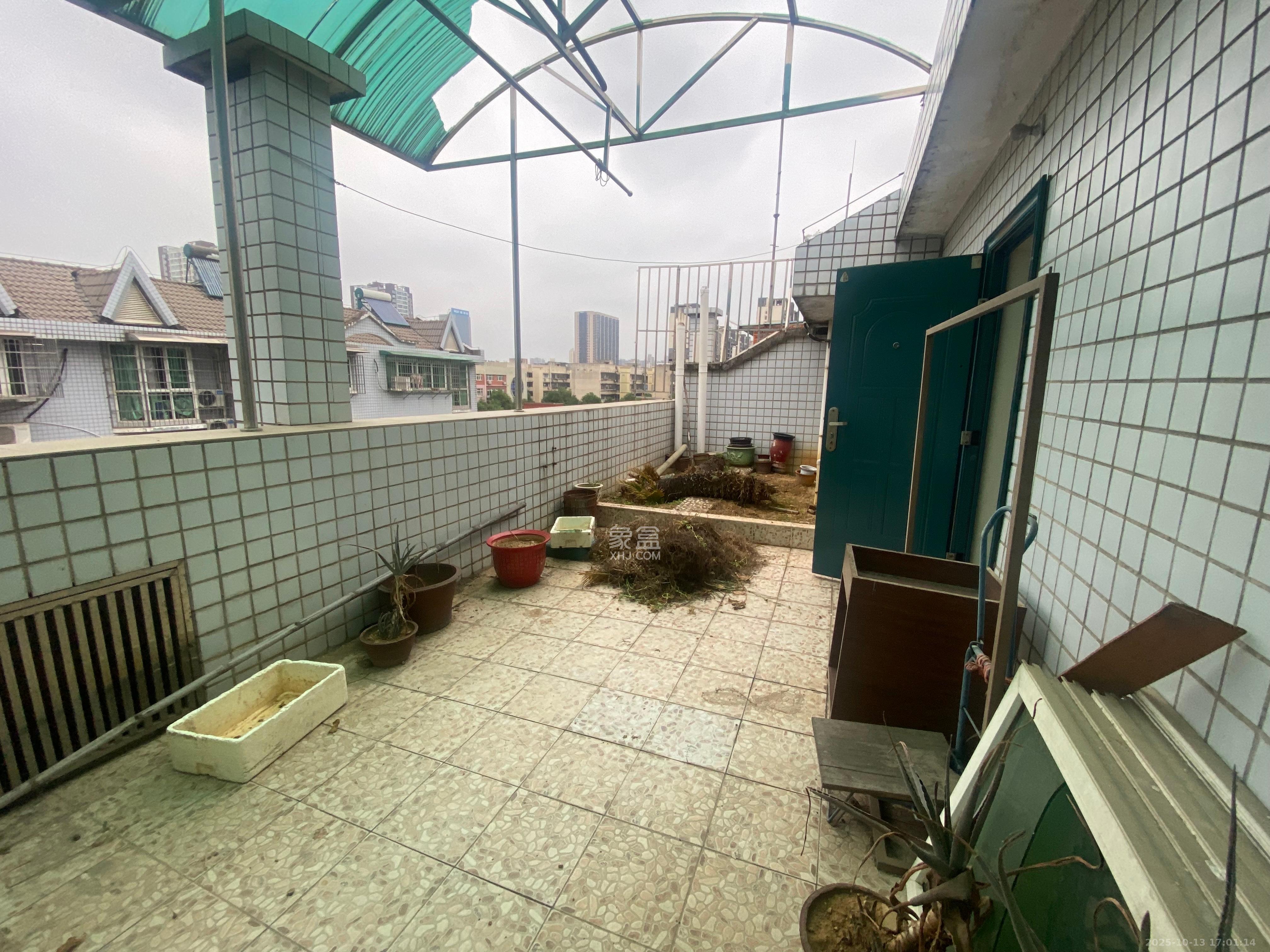 五一新村安置小区(永定社区、永兴社区、永祥社区)  3室2厅1卫    3200.0元/月 五一新村安置小区(永定社区、永兴社区、永祥社区)  3室2厅1卫    3200.0元/月室内图