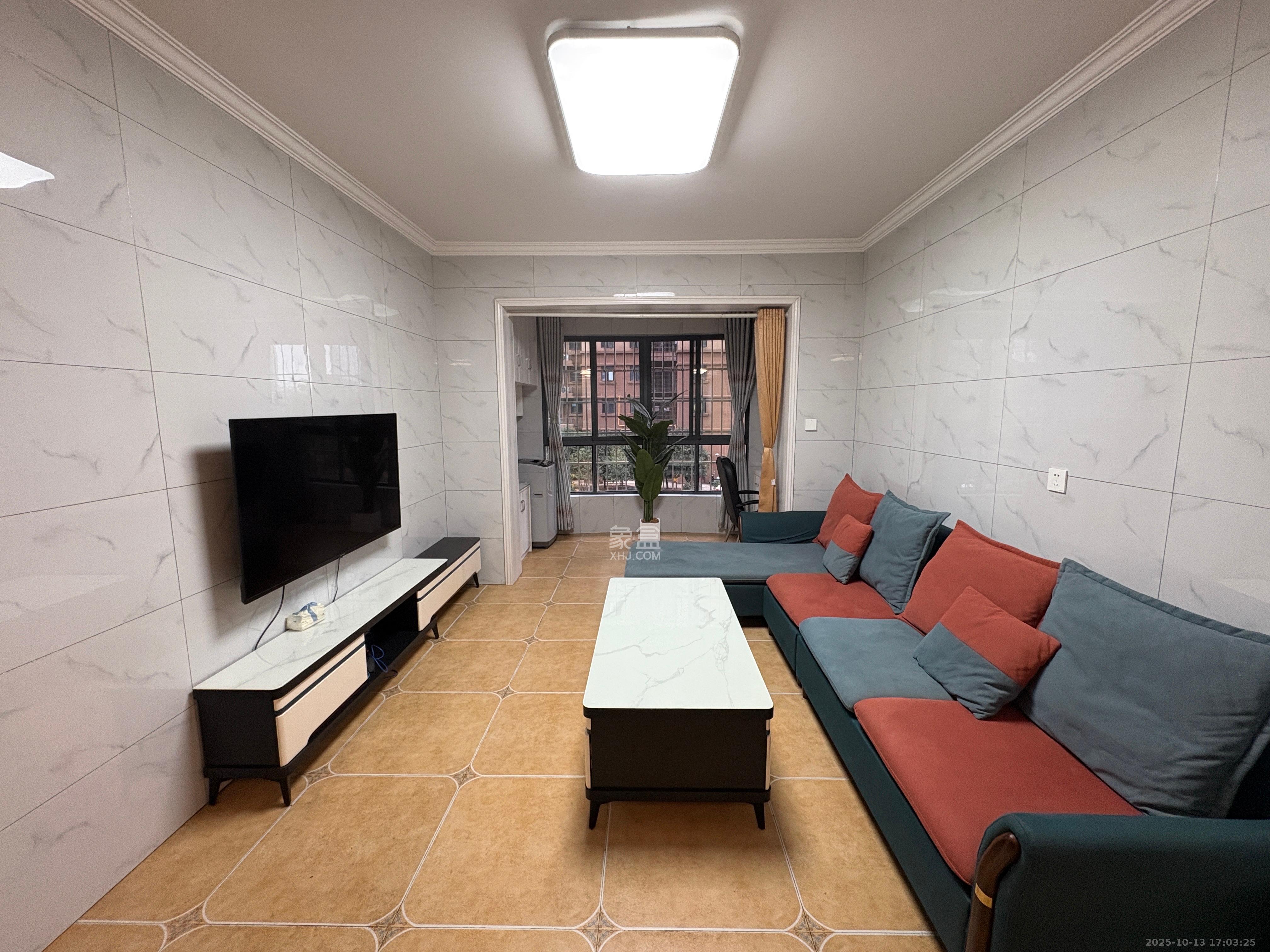 嘉雨兴园 2室1厅1卫 2500.0元/月 嘉雨兴园 2室1厅1卫 2500.0元/月室内图