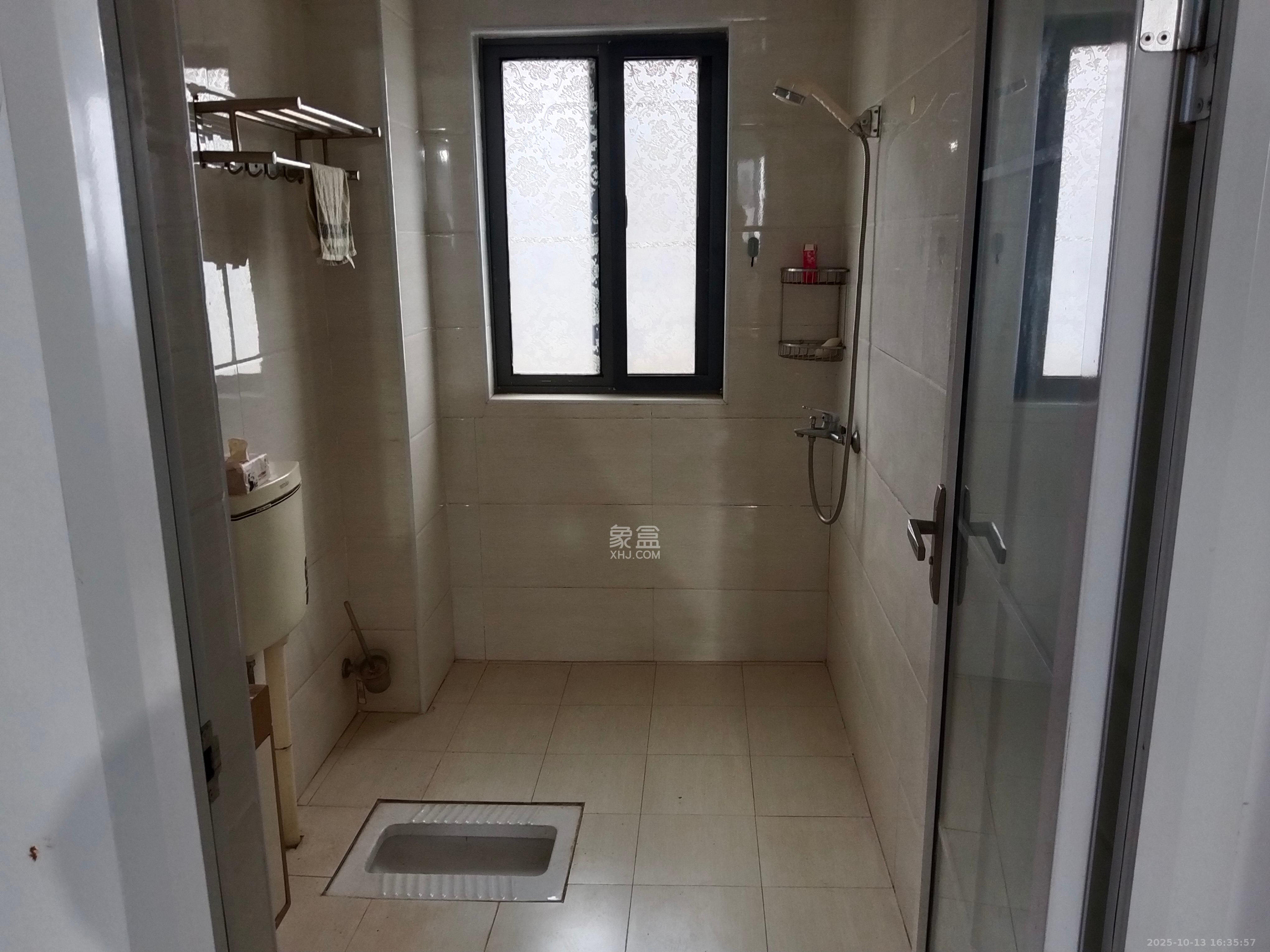 鑫远御文台二期 1室1厅1卫 2800.0元/月 鑫远御文台二期 1室1厅1卫 2800.0元/月室内图