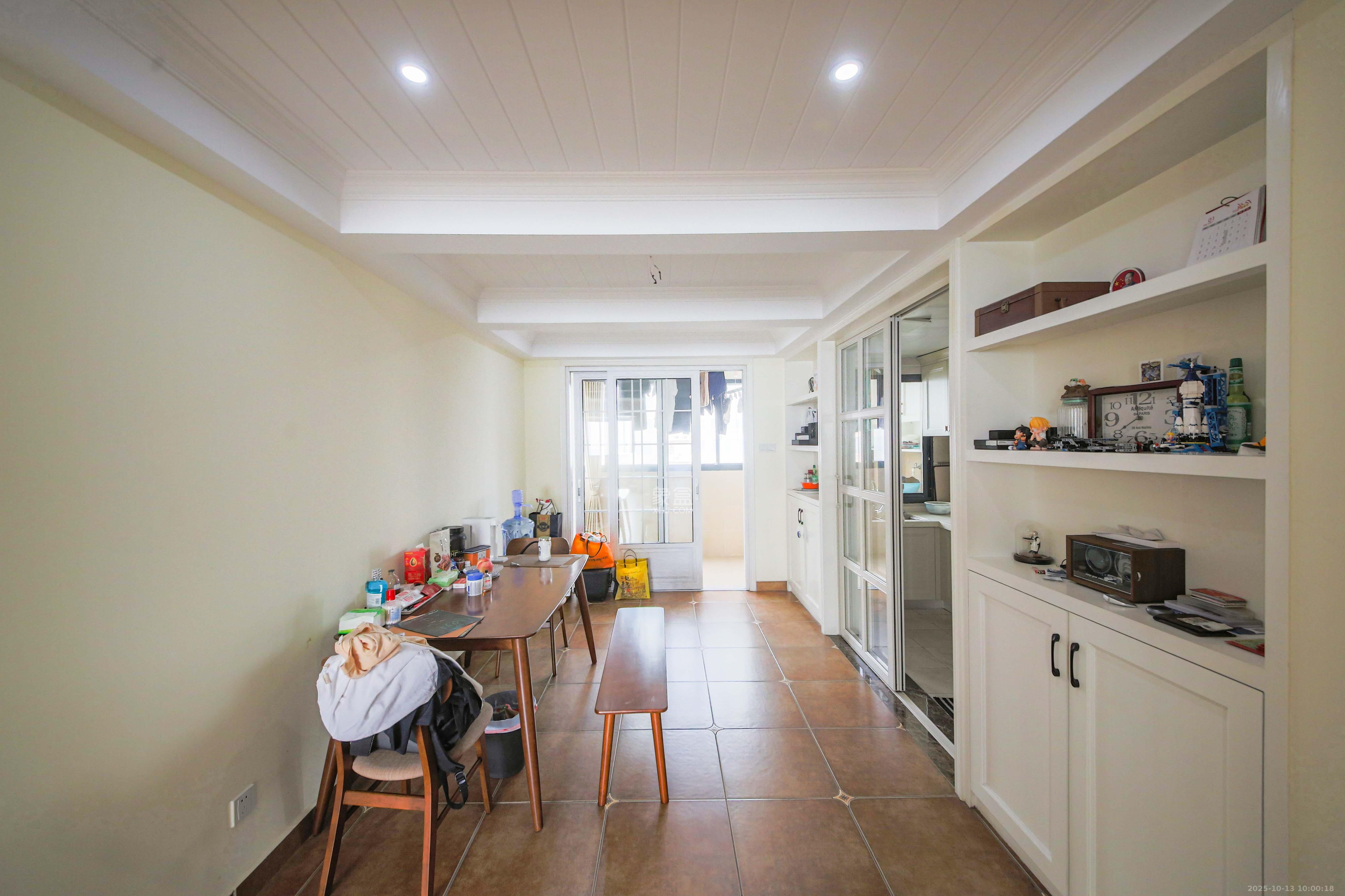 鑫远湘府华城  3室2厅2卫    125.0万客厅