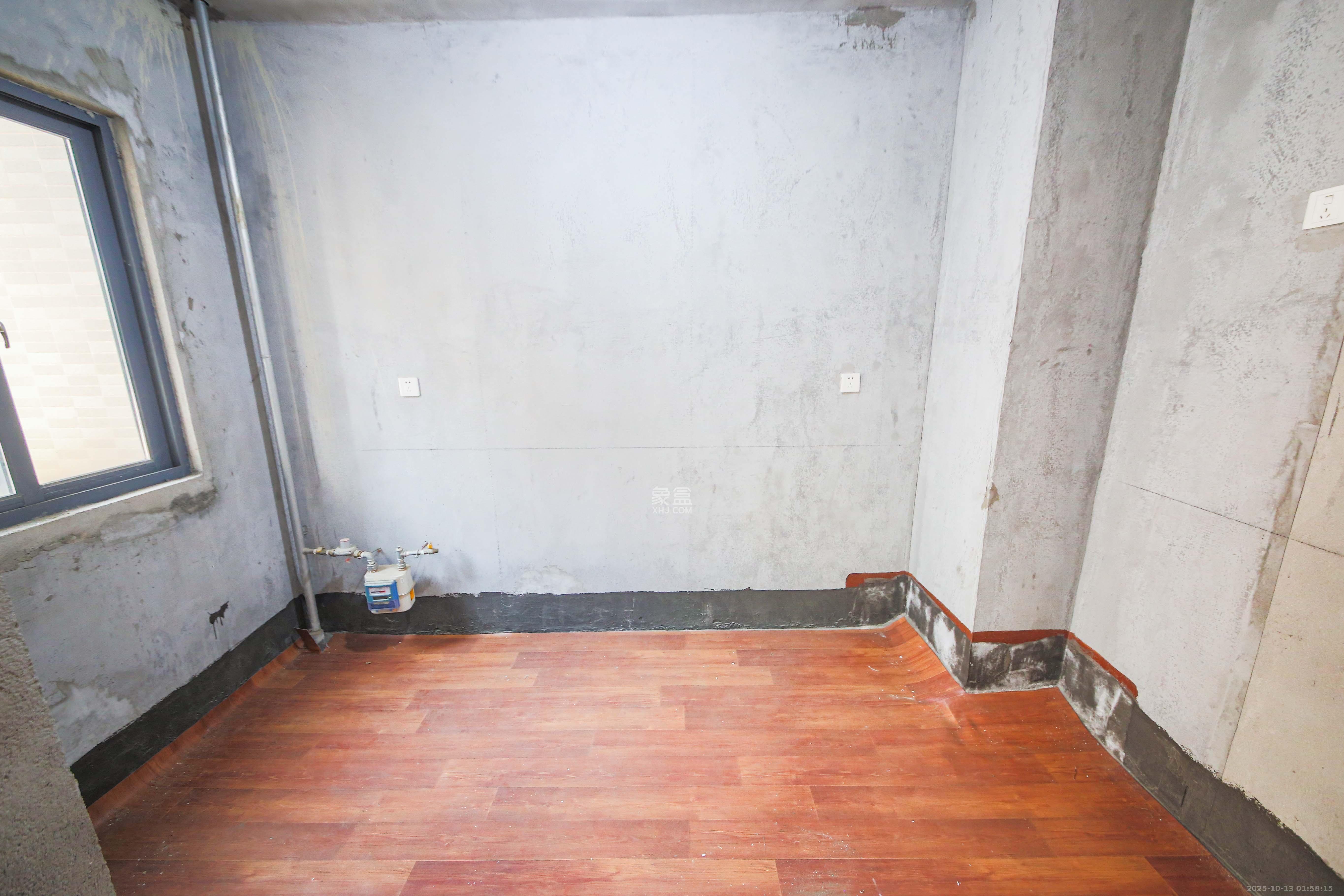 兴隆景苑 3室2厅2卫 130.0万 兴隆景苑 3室2厅2卫 130.0万厨房