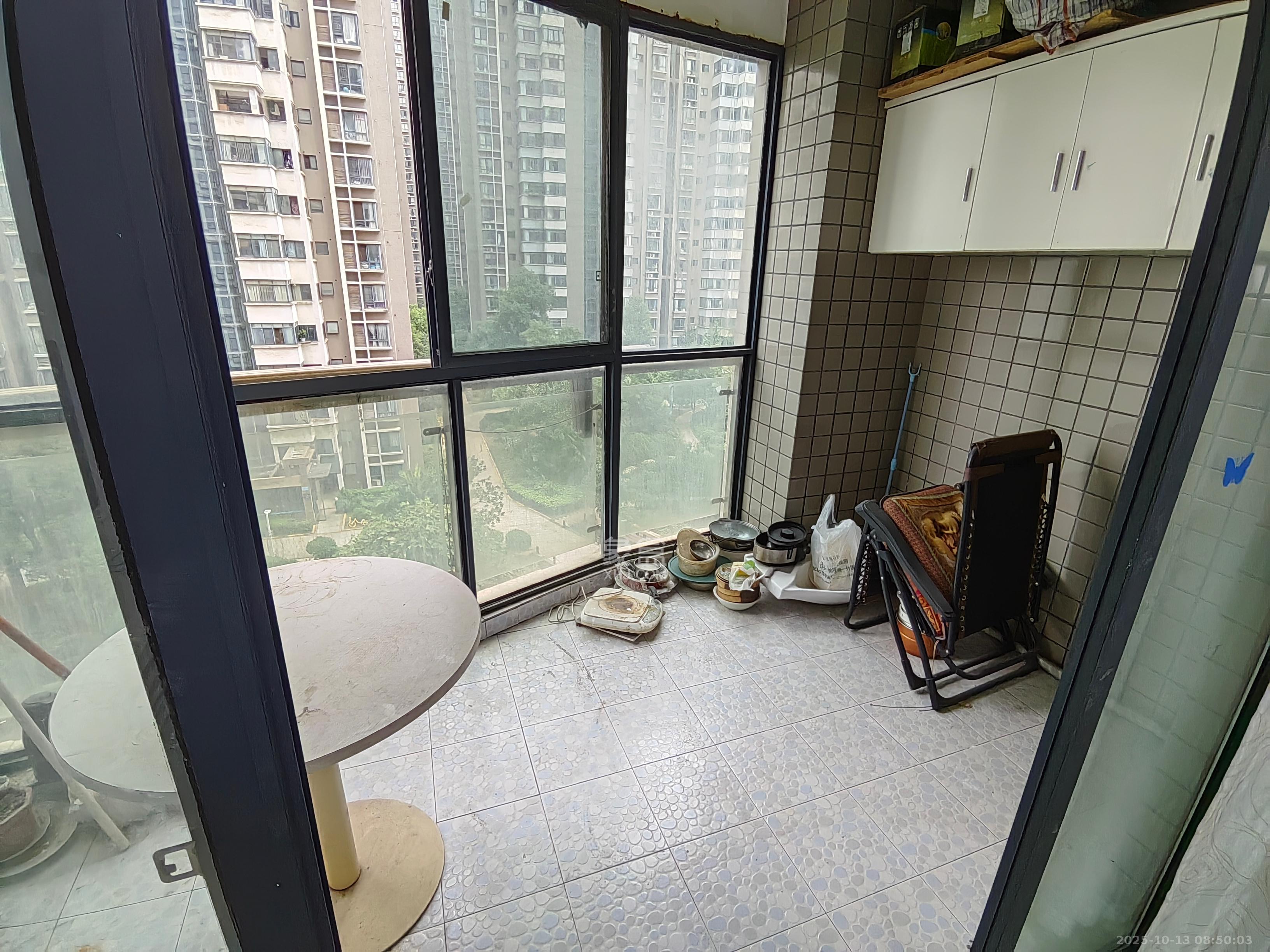 湘江世纪城鸿江苑 2室2厅1卫 1700.0元/月 湘江世纪城鸿江苑 2室2厅1卫 1700.0元/月室内图