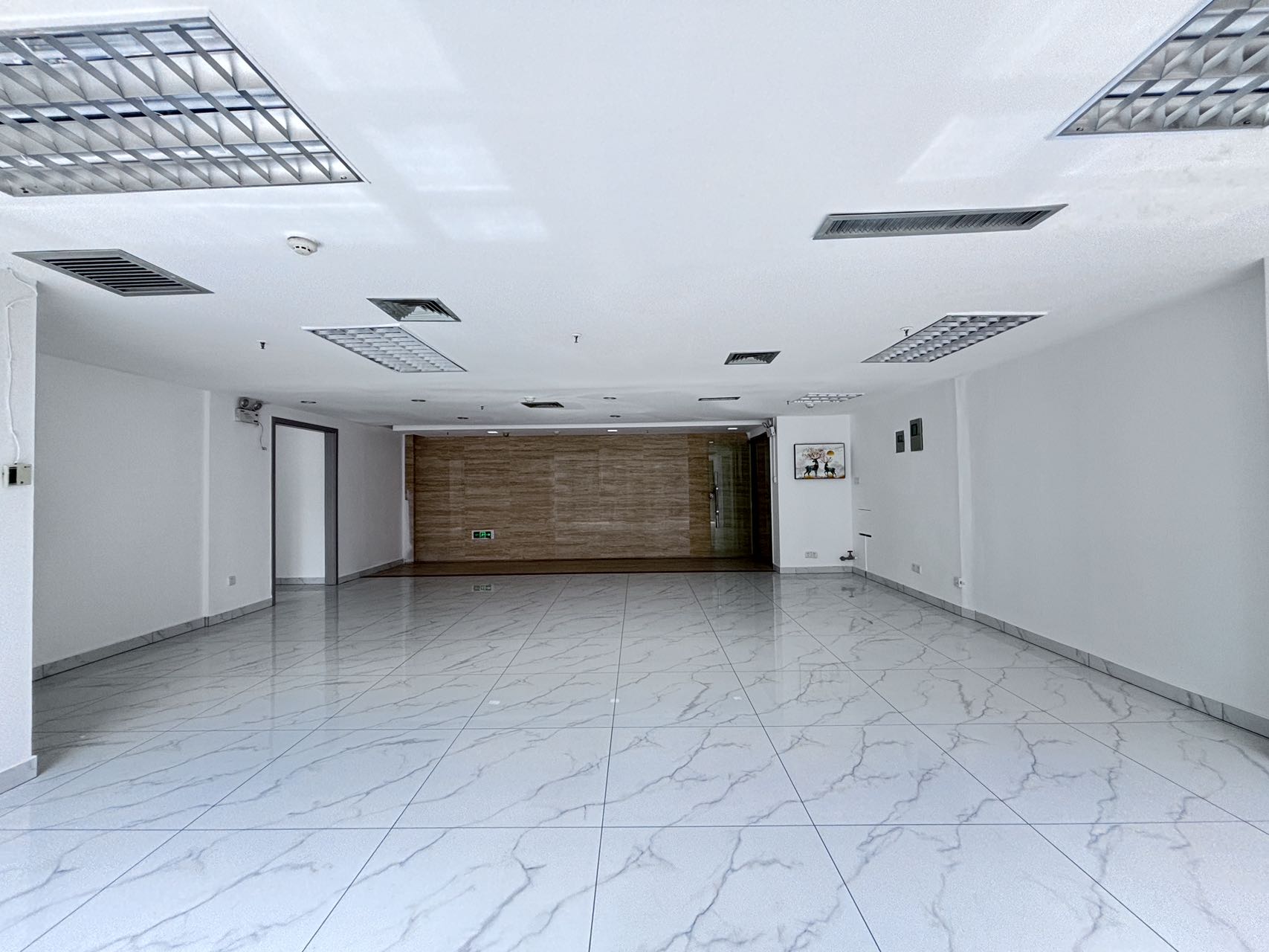 天邑国际大厦   318.22㎡      12000.0元/月小区图