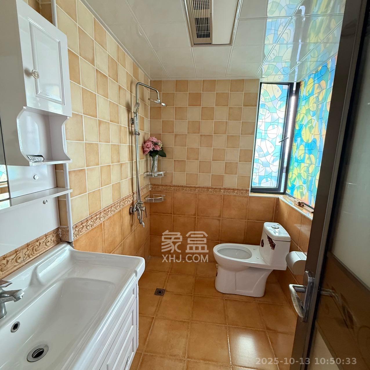 湘府9号 3室2厅2卫 3000.0元/月 湘府9号 3室2厅2卫 3000.0元/月室内图