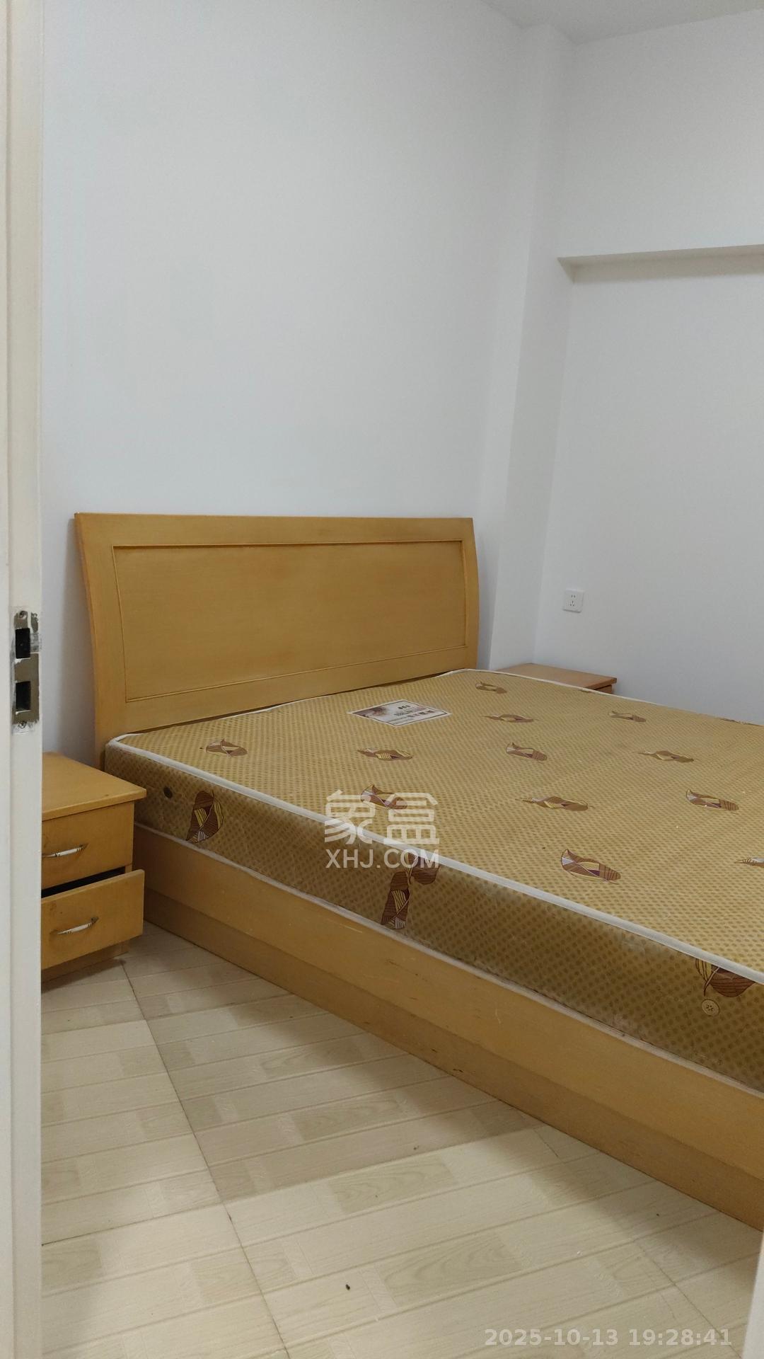 汀兰雅苑  2室1厅1卫    2300.0元/月 汀兰雅苑  2室1厅1卫    2300.0元/月室内图