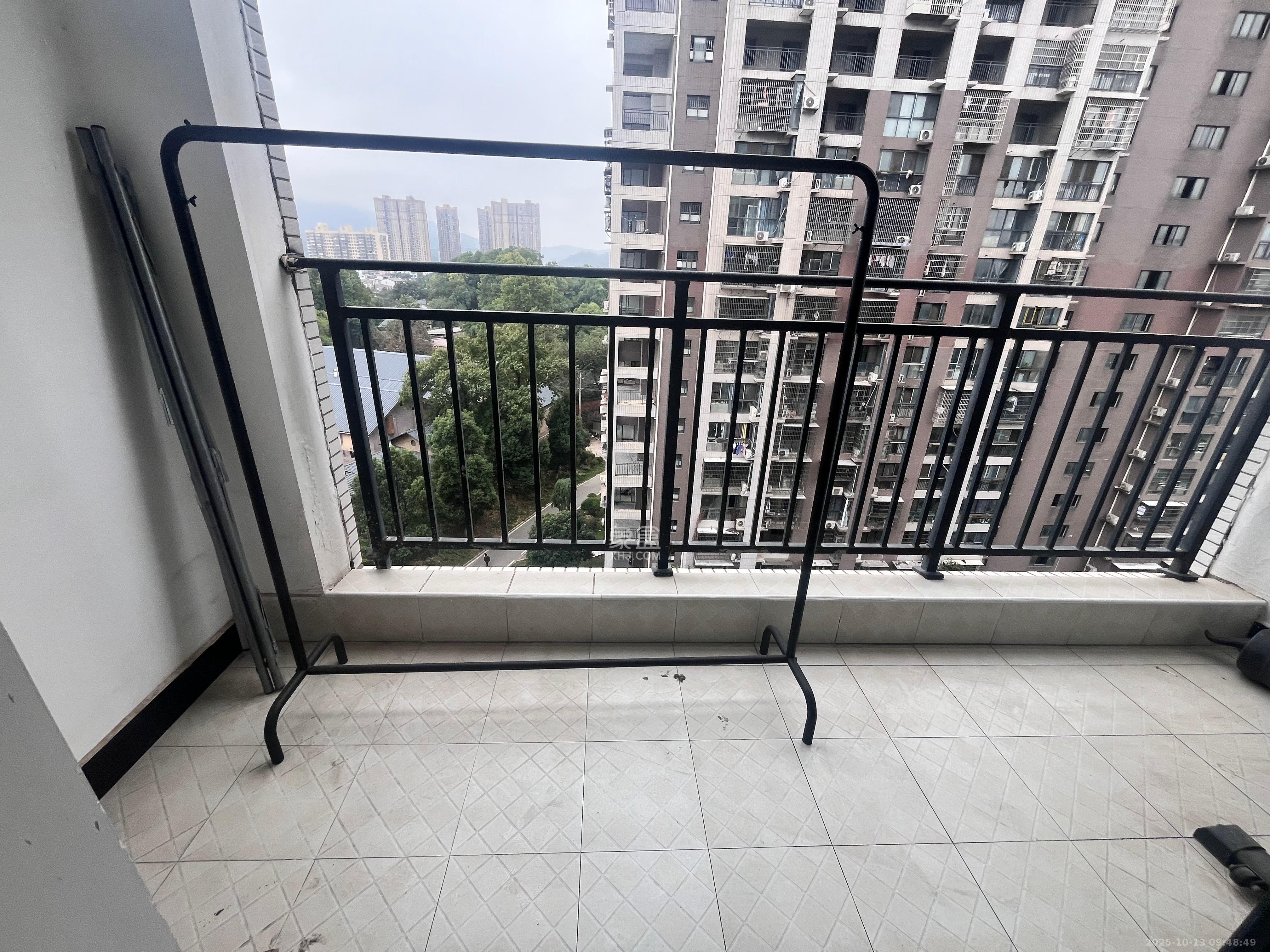 望兴景园二期（望兴西西里）  2室2厅1卫    2300.0元/月室内图