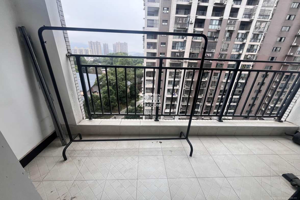 望兴景园二期(望兴西西里) 2室2厅1卫 2300.0元/月 望兴景园二期(望兴西西里) 2室2厅1卫 2300.0元/月室内图