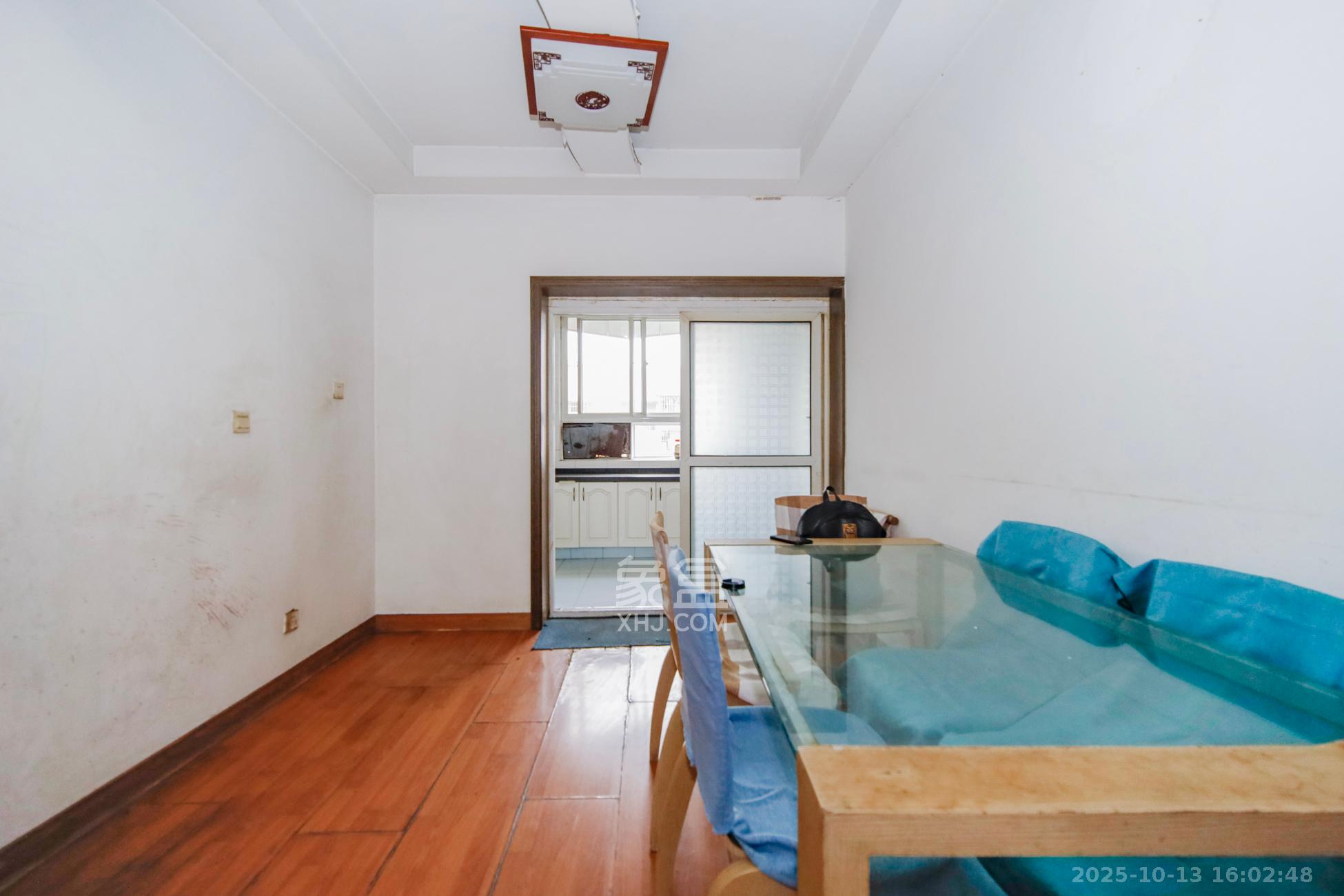 湘樟园小区（湘樟家园）  3室2厅2卫    55.0万客厅