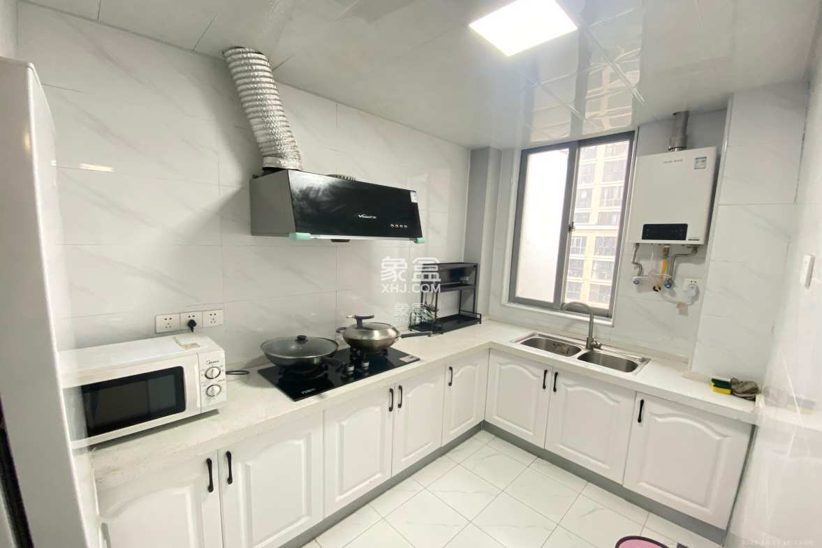 汇景豪庭 2室2厅1卫 2400.0元/月 汇景豪庭 2室2厅1卫 2400.0元/月室内图