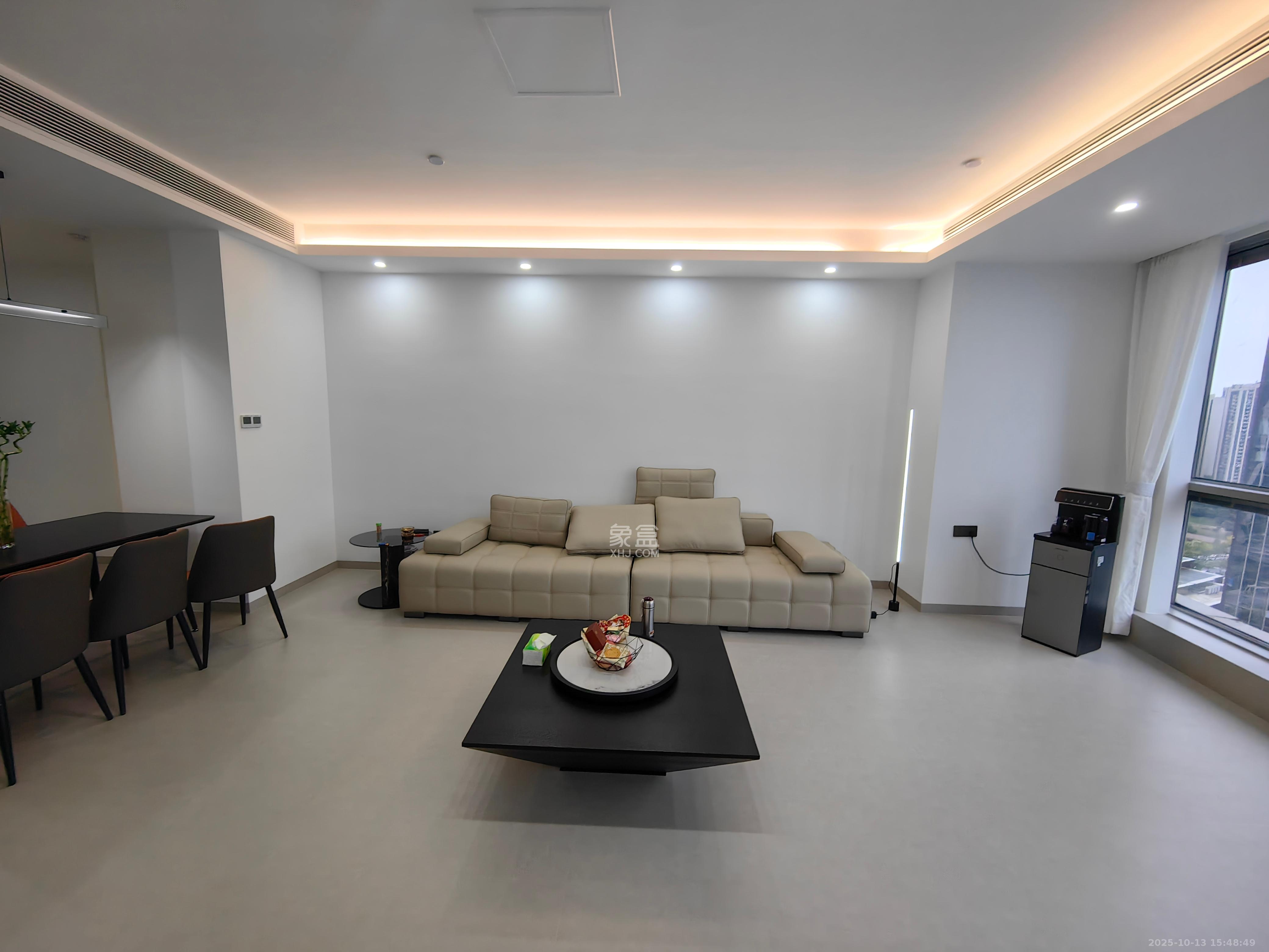 正荣梅溪紫阙台  4室2厅2卫    11000.0元/月室内图