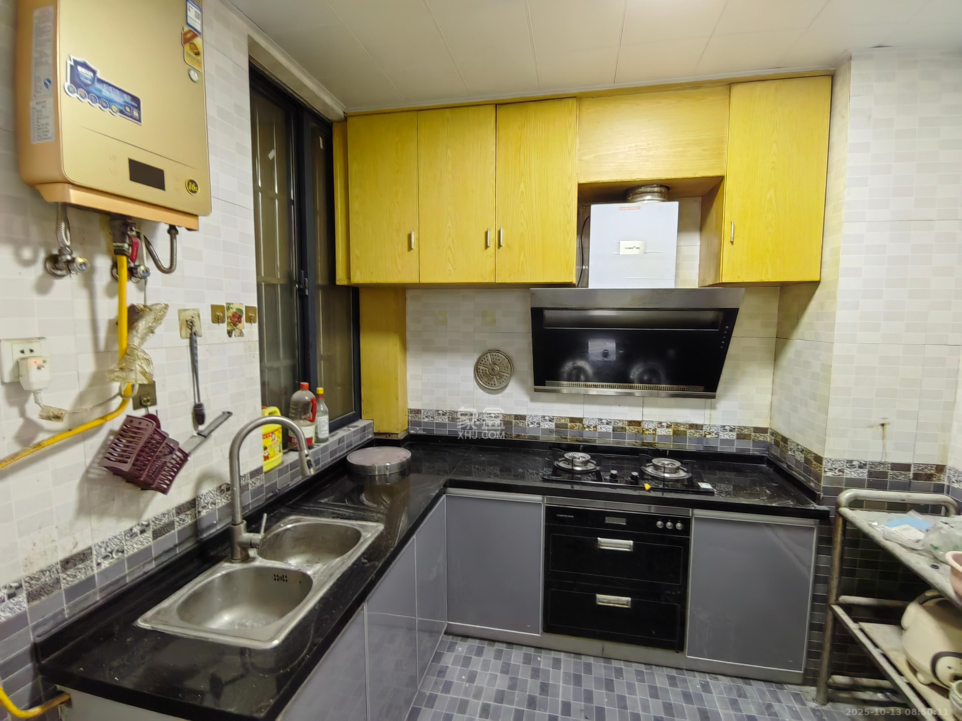 湘江世纪城鸿江苑 2室2厅1卫 1700.0元/月 湘江世纪城鸿江苑 2室2厅1卫 1700.0元/月室内图