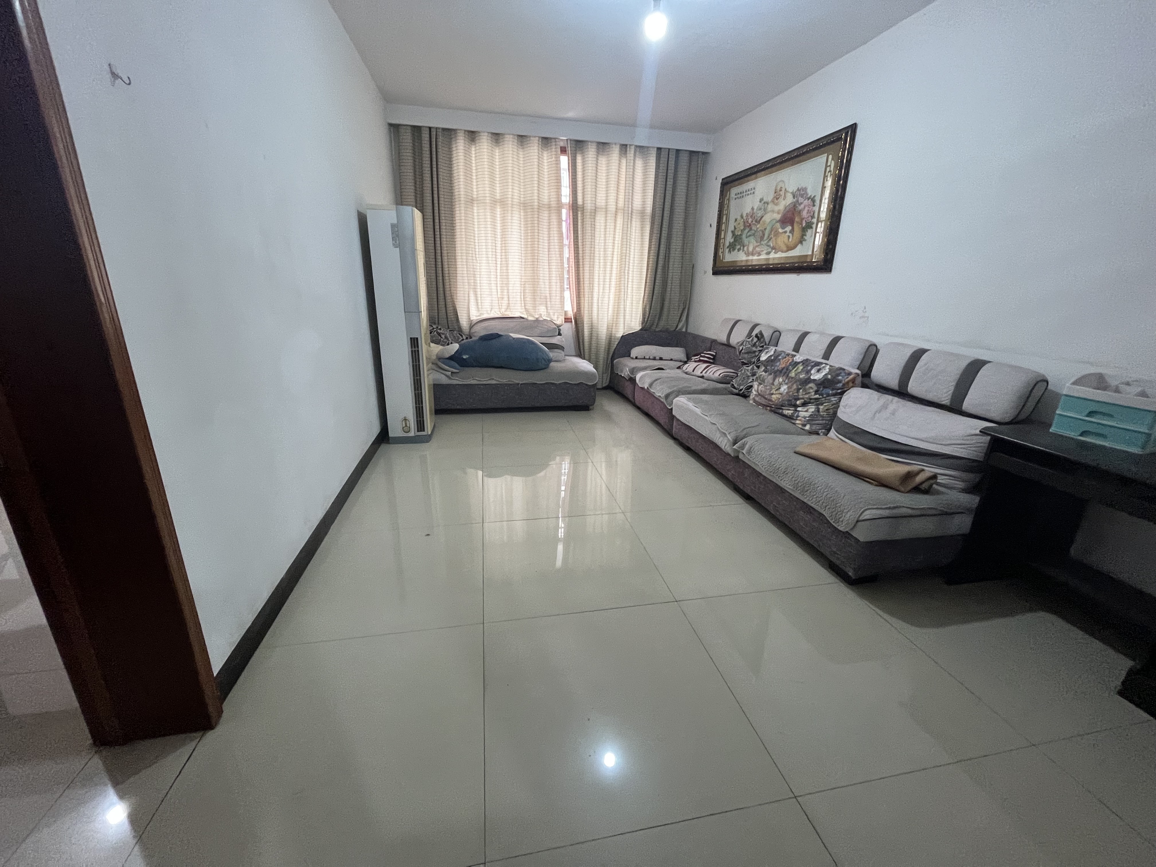 罗家小区西区 1室1厅1卫 400.0元/月 罗家小区西区 1室1厅1卫 400.0元/月室内图