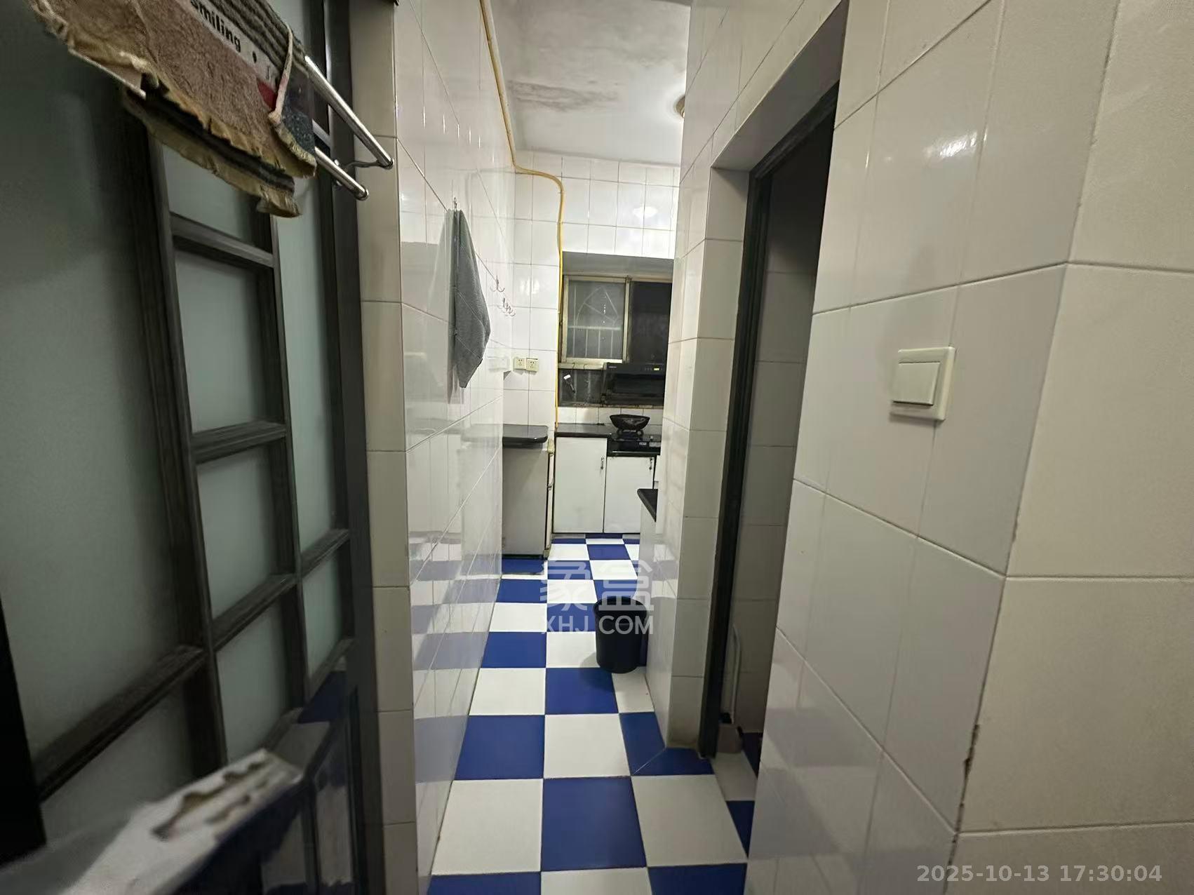 水风井社区药监局宿舍戥子桥69号  2室1厅1卫    2000.0元/月室内图