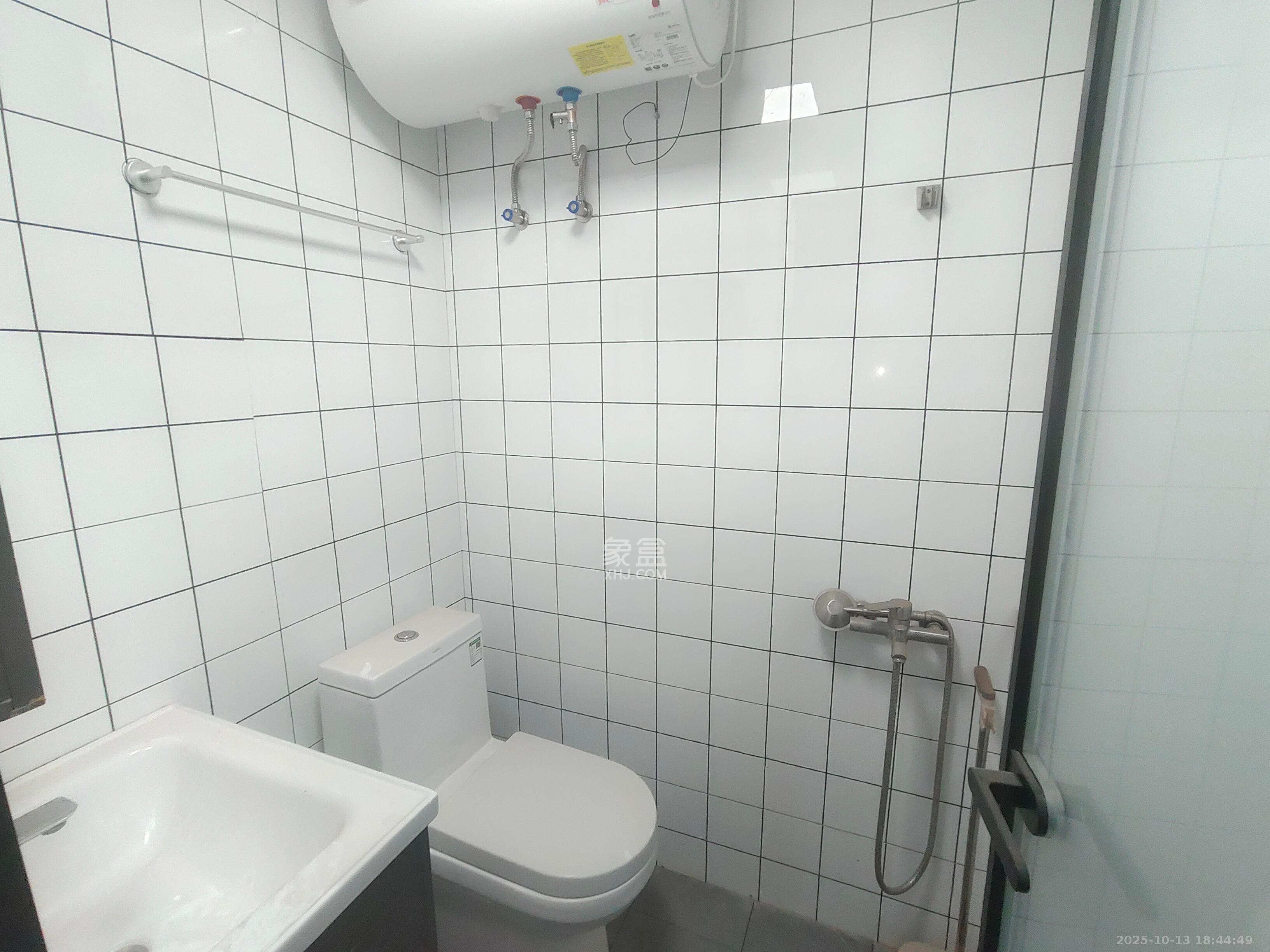 金地铂悦  1室0厅0卫    1100.0元/月 金地铂悦  1室0厅0卫    1100.0元/月室内图