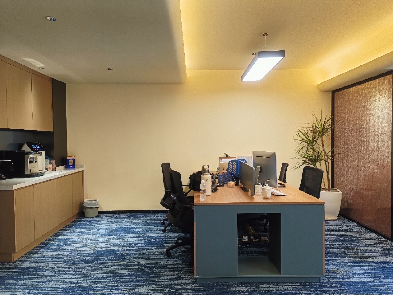 金城SOHO（海岸金城金城国际）  2室2厅1卫    123.0万客厅