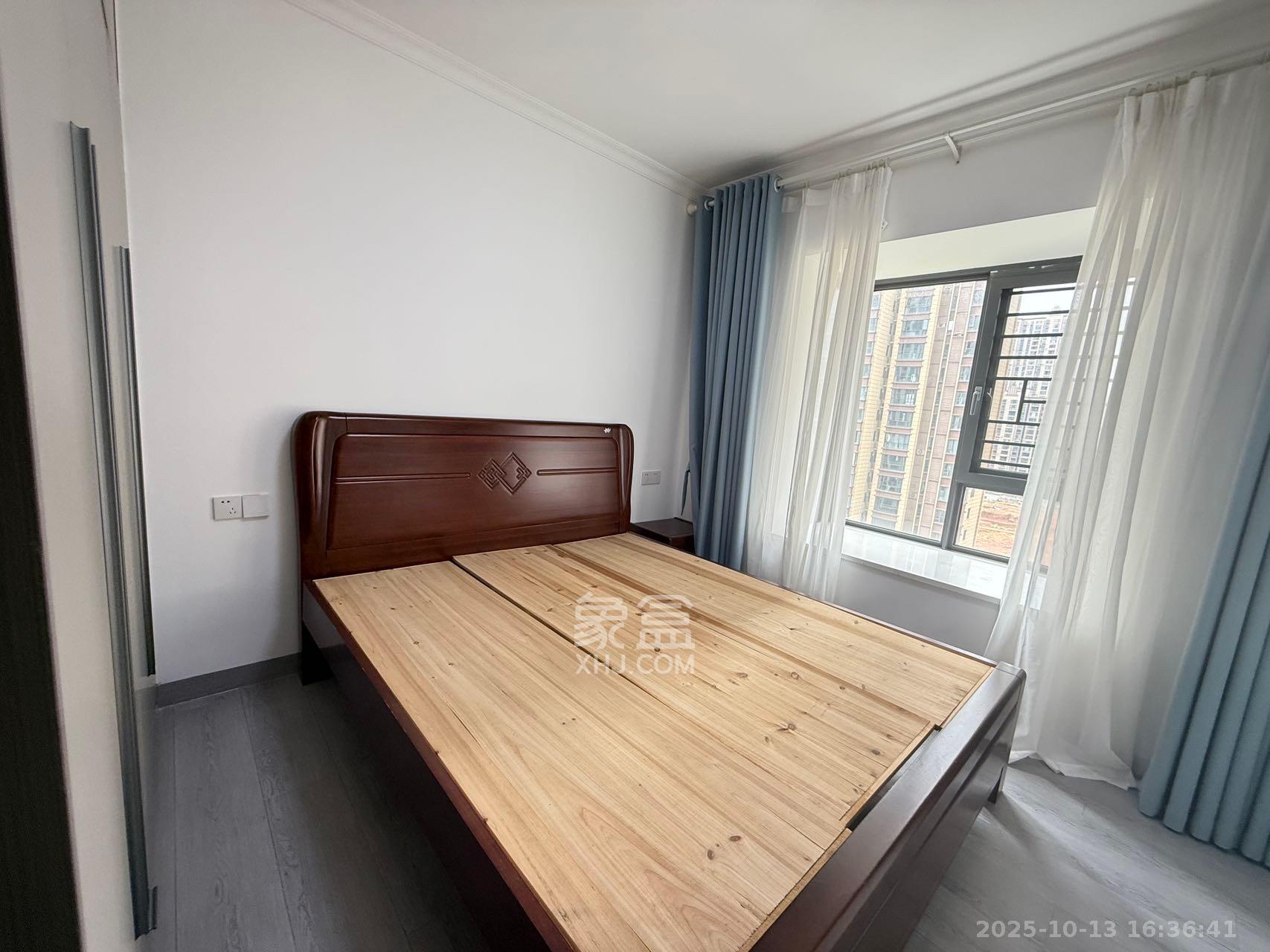 九华世纪城 4室2厅2卫 1600.0元/月 九华世纪城 4室2厅2卫 1600.0元/月室内图