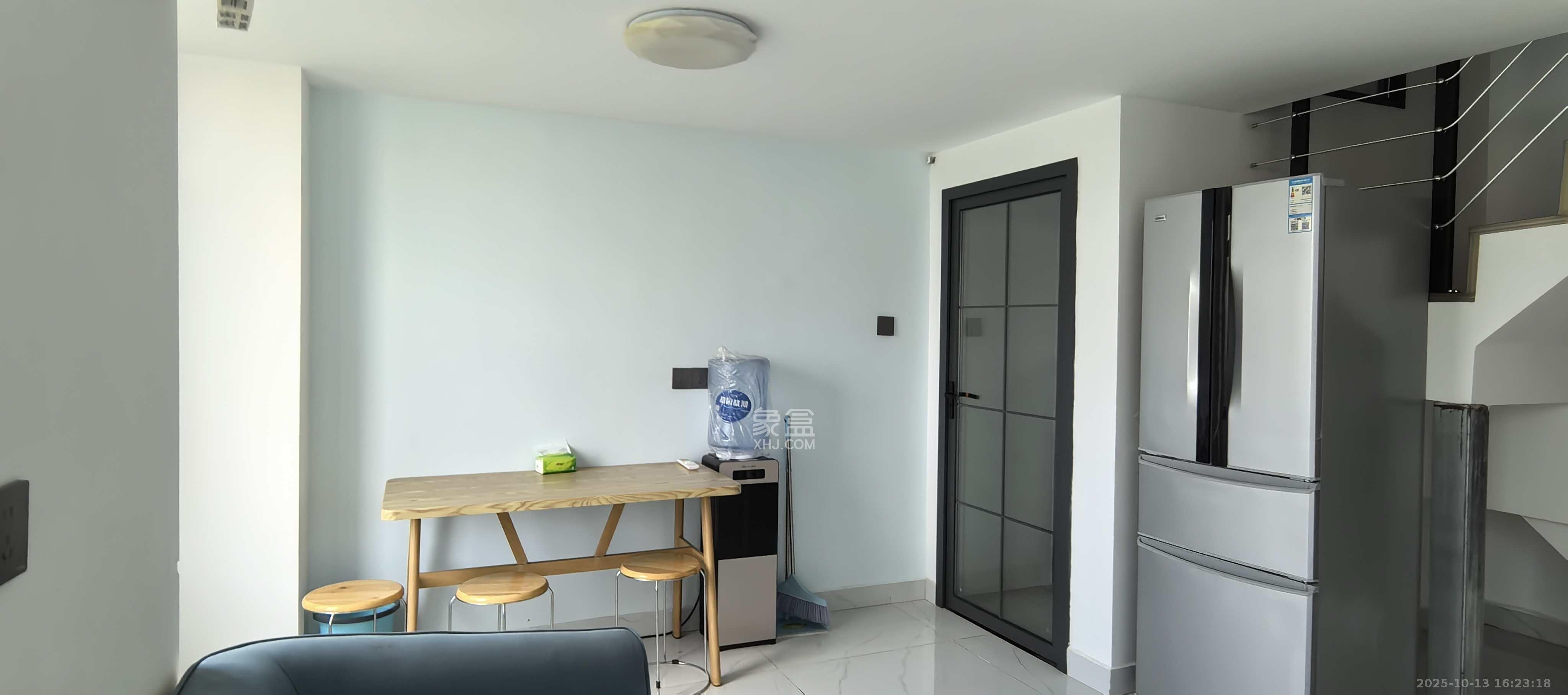 新城悦隽公园 2室2厅1卫 1800.0元/月 新城悦隽公园 2室2厅1卫 1800.0元/月室内图