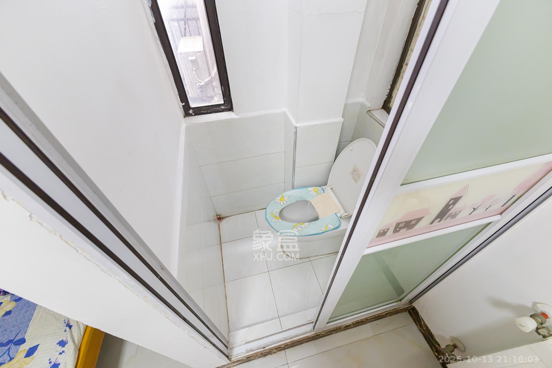 龙湖湘风原著(龙湖湘风星城) 3室2厅1卫 65.0万 龙湖湘风原著(龙湖湘风星城) 3室2厅1卫 65.0万卫生间