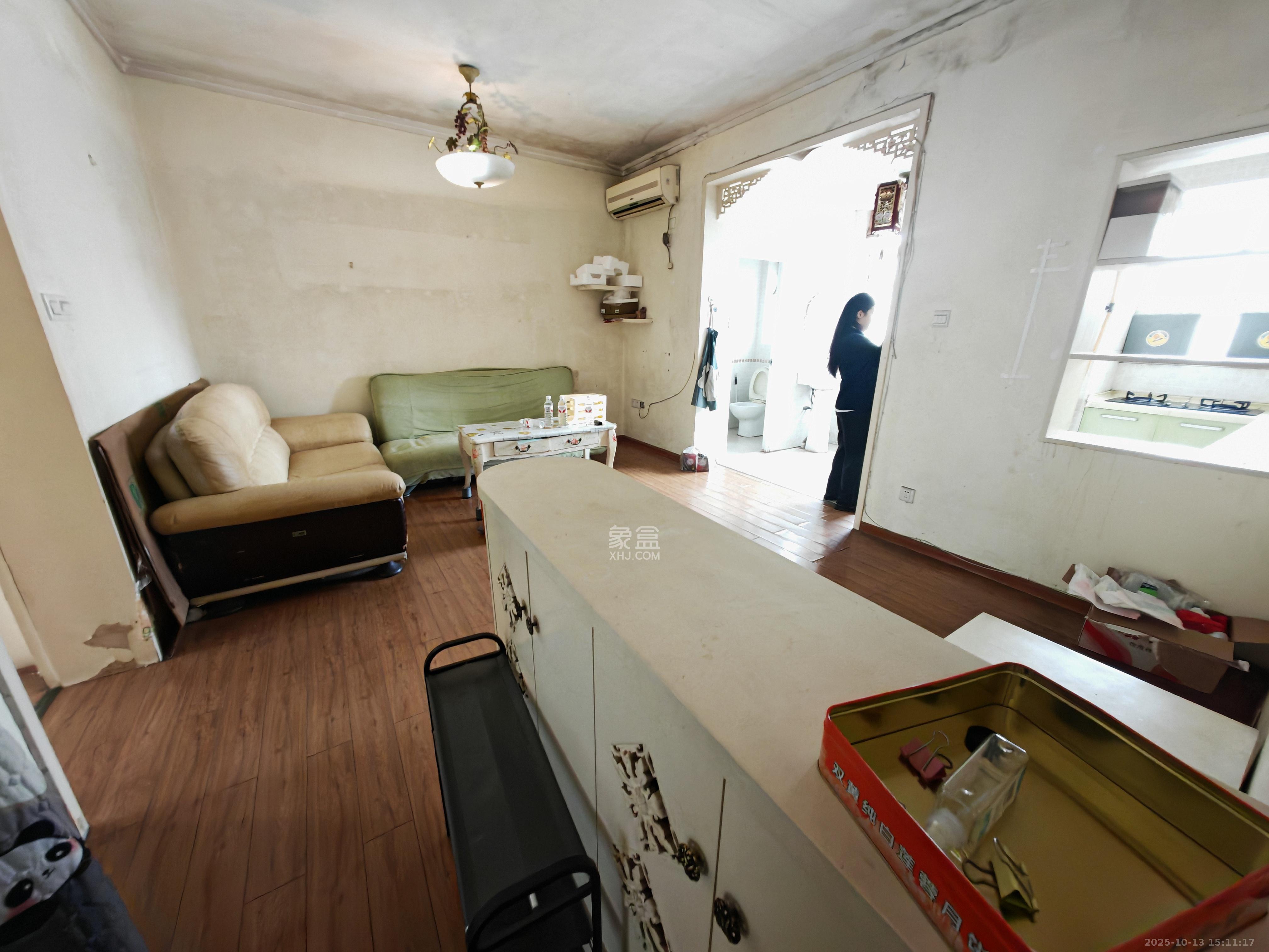 中国人民财产股份公司宿舍（人民保险公司宿舍）  2室1厅1卫    1600.0元/月室内图