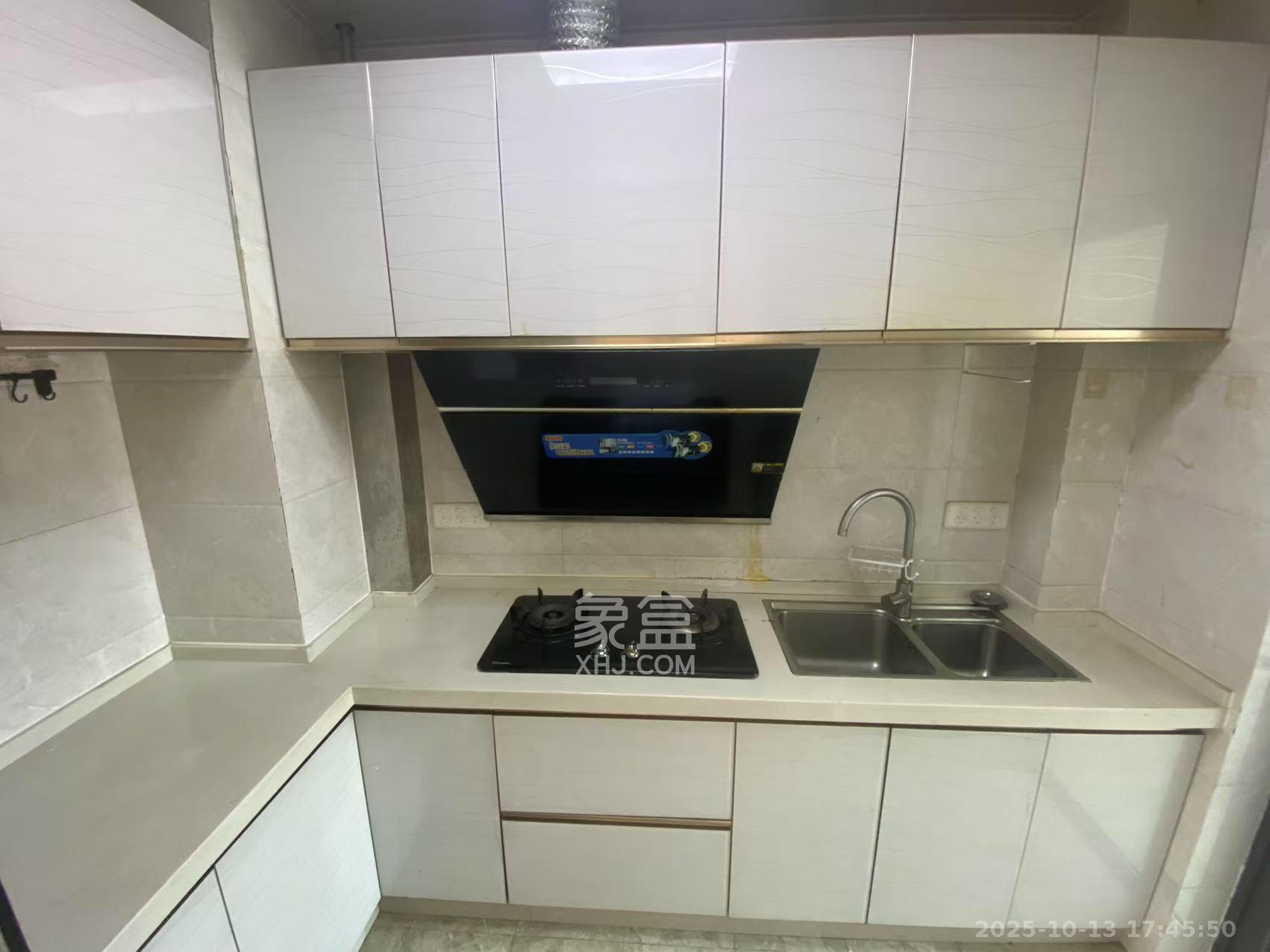 鑫远和城（一、二期）  1室1厅1卫    1300.0元/月室内图