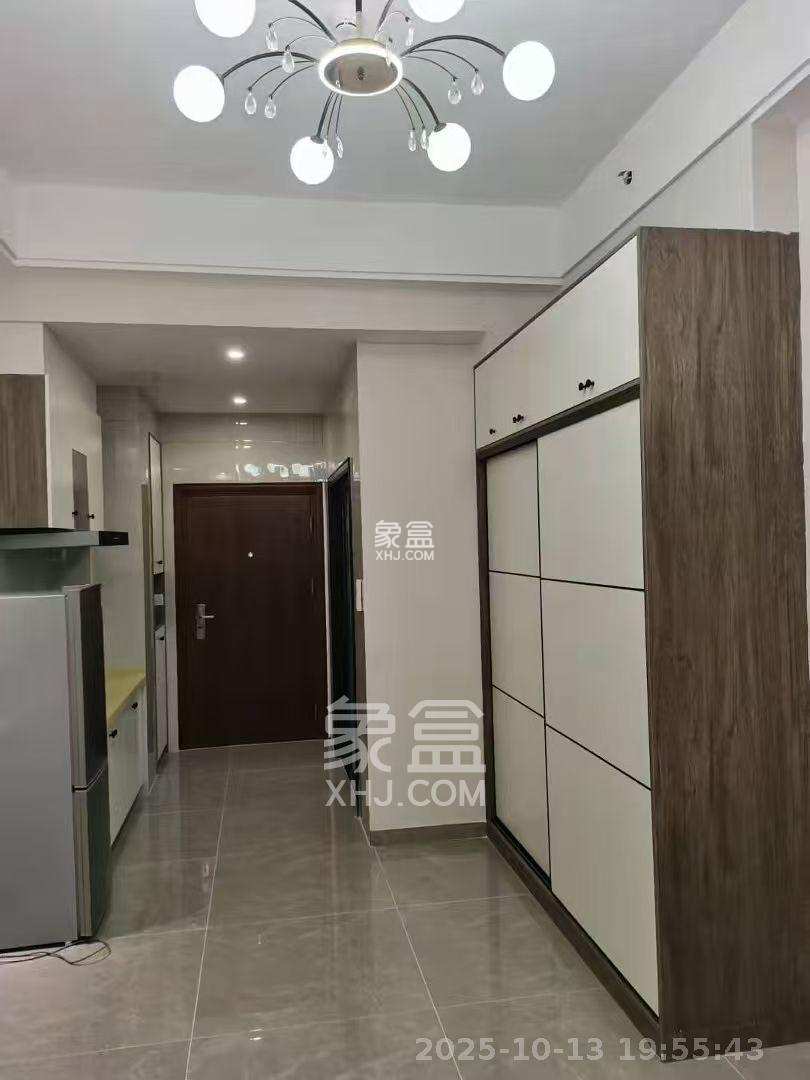 长沙高铁吾悦广场 1室1厅1卫 1400.0元/月 长沙高铁吾悦广场 1室1厅1卫 1400.0元/月室内图