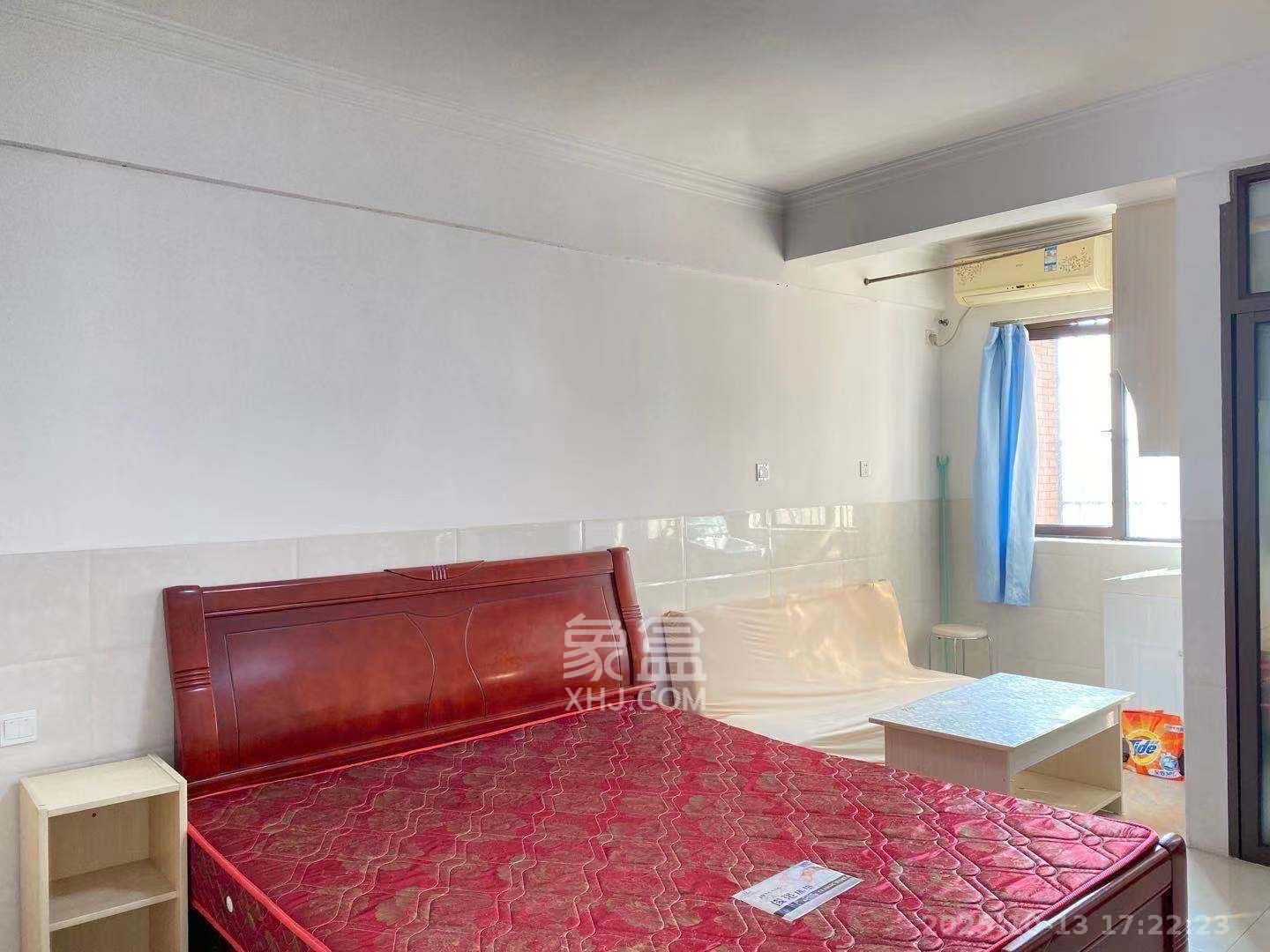 同鑫家园  1室1厅1卫    1300.0元/月 同鑫家园  1室1厅1卫    1300.0元/月室内图