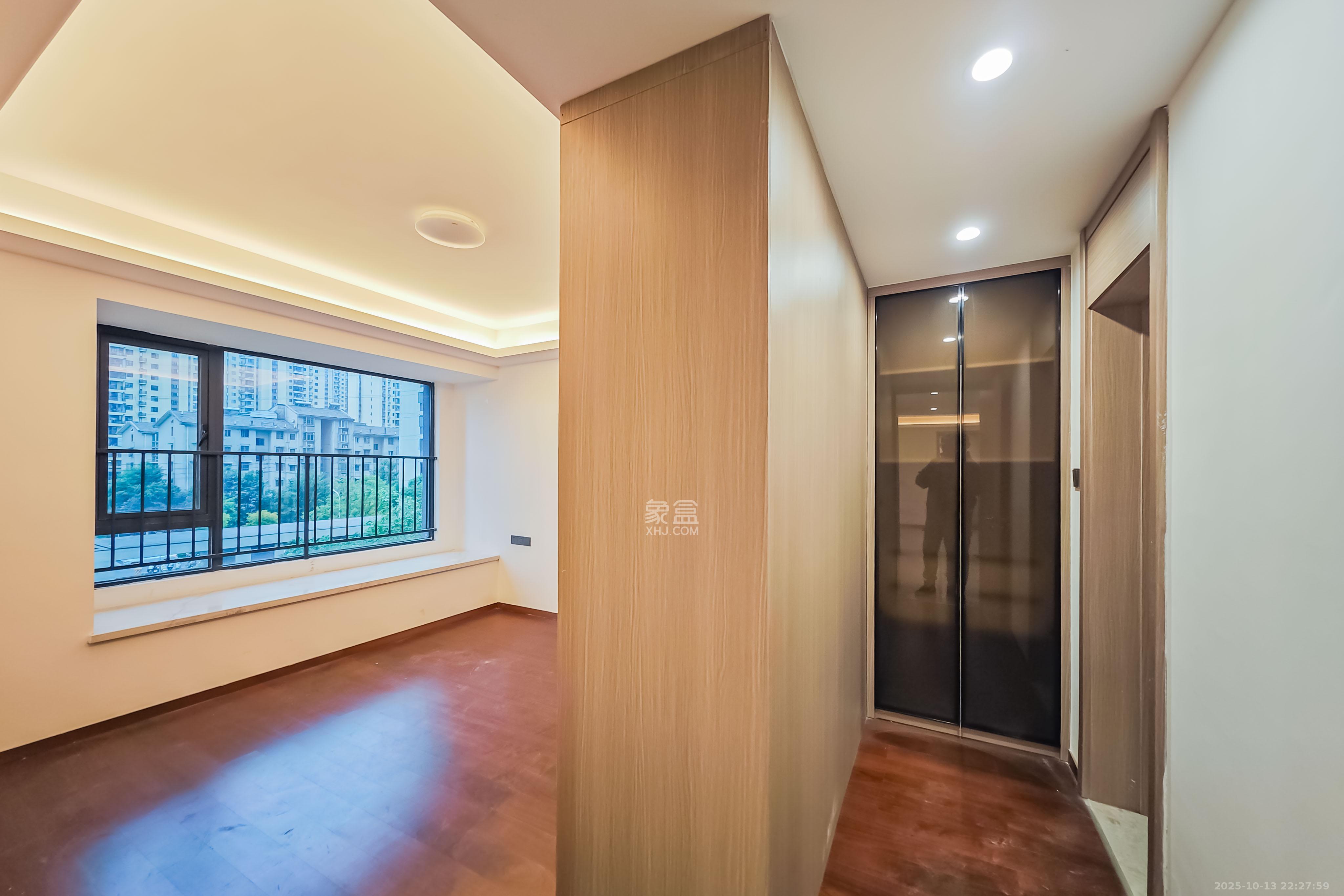 旭辉雨花郡  4室2厅2卫    218.8万 旭辉雨花郡  4室2厅2卫    218.8万其他