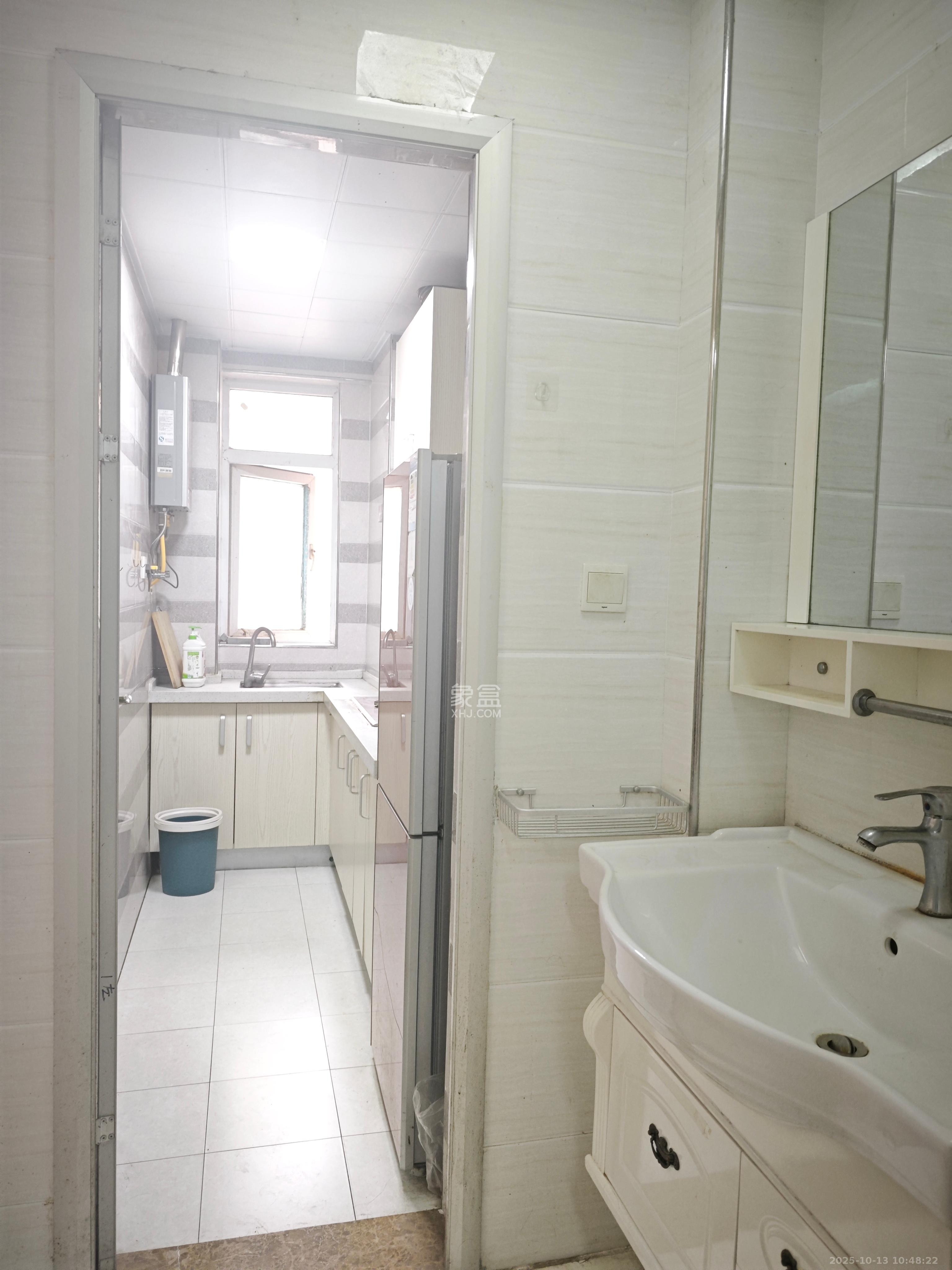 爵士湘 1室1厅1卫 1150.0元/月 爵士湘 1室1厅1卫 1150.0元/月室内图