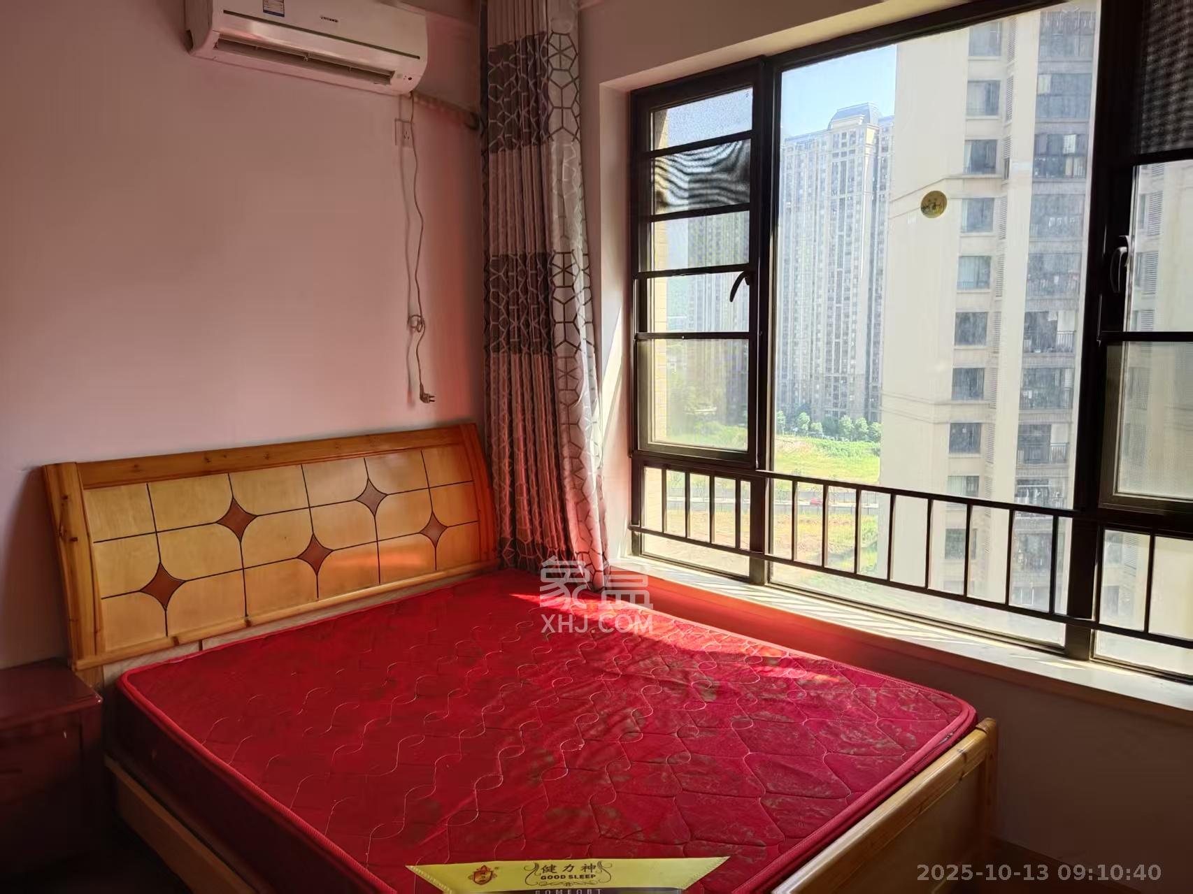 中海国际三期  1室2厅1卫    1800.0元/月 中海国际三期  1室2厅1卫    1800.0元/月室内图