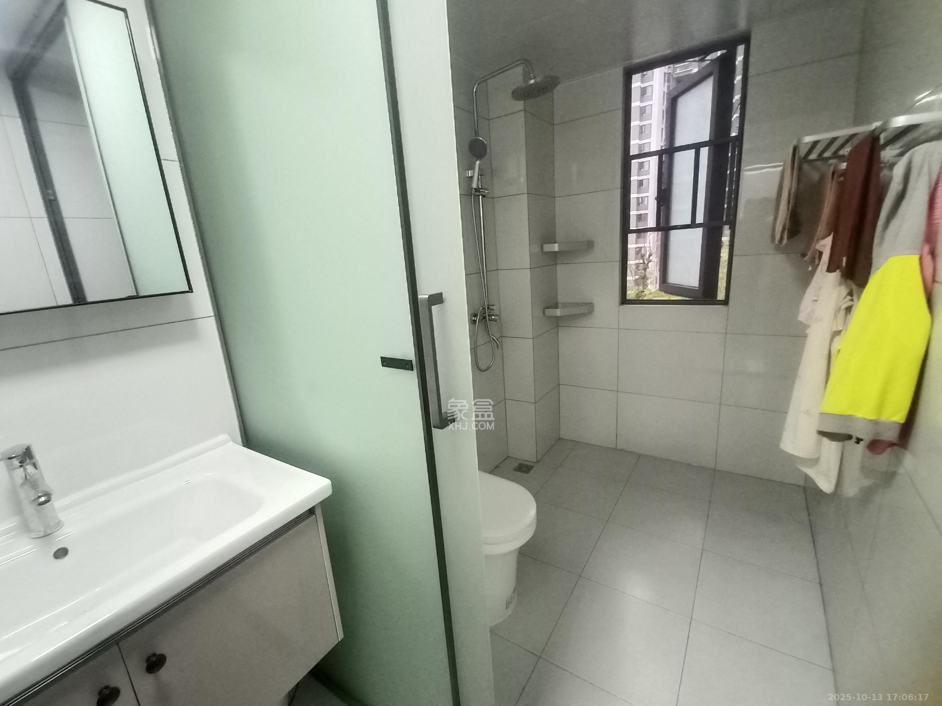 谷山景苑  3室2厅2卫    2800.0元/月 谷山景苑  3室2厅2卫    2800.0元/月室内图