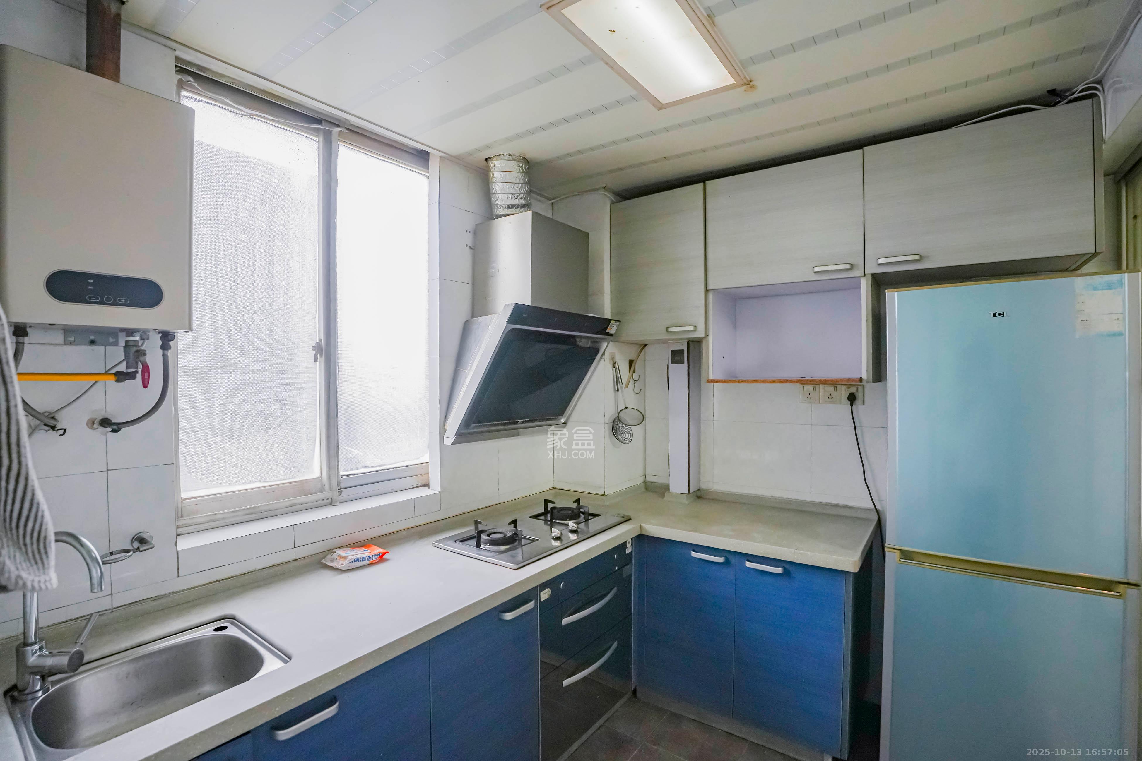 新家园  2室1厅1卫    58.0万 新家园  2室1厅1卫    58.0万厨房