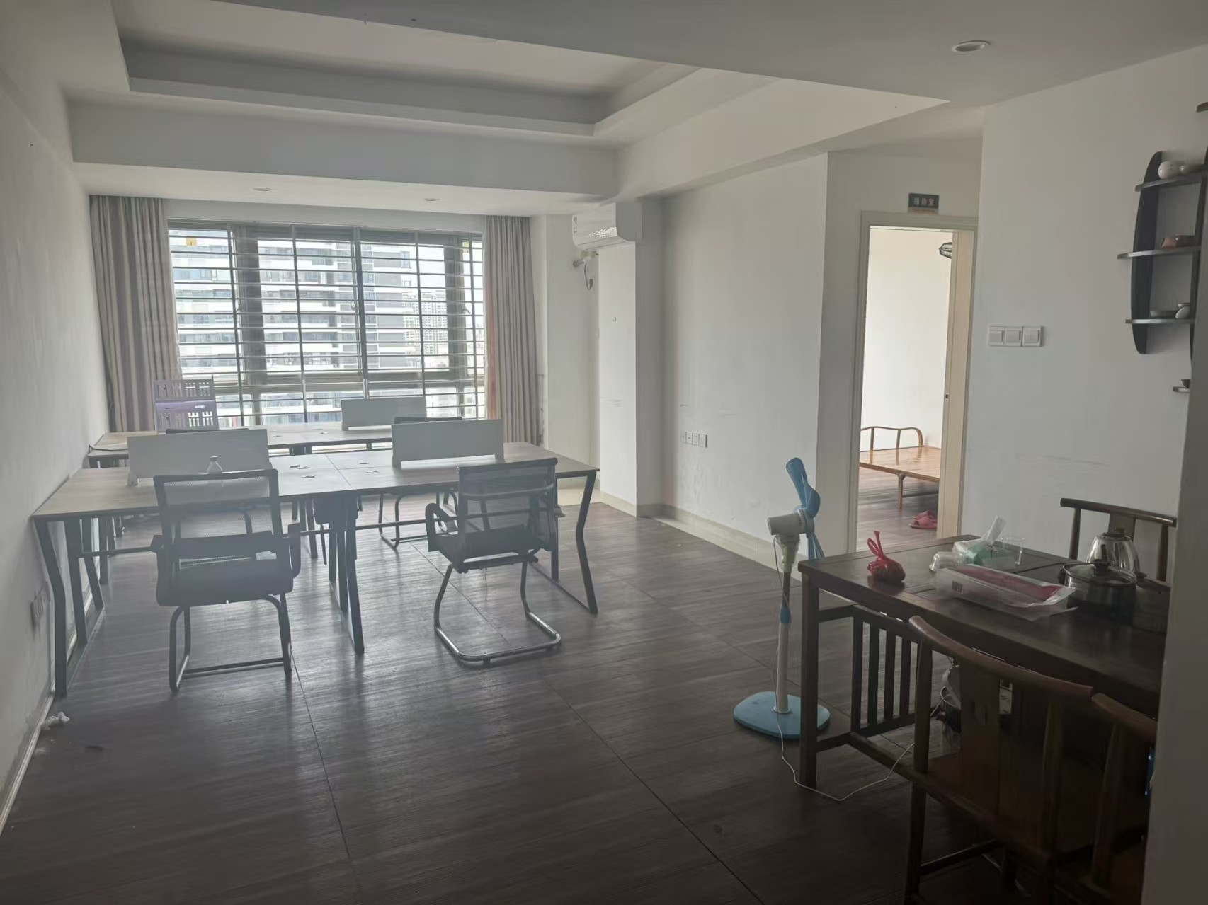 蓝天丽城 3室2厅1卫 2300.0元/月 蓝天丽城 3室2厅1卫 2300.0元/月室内图