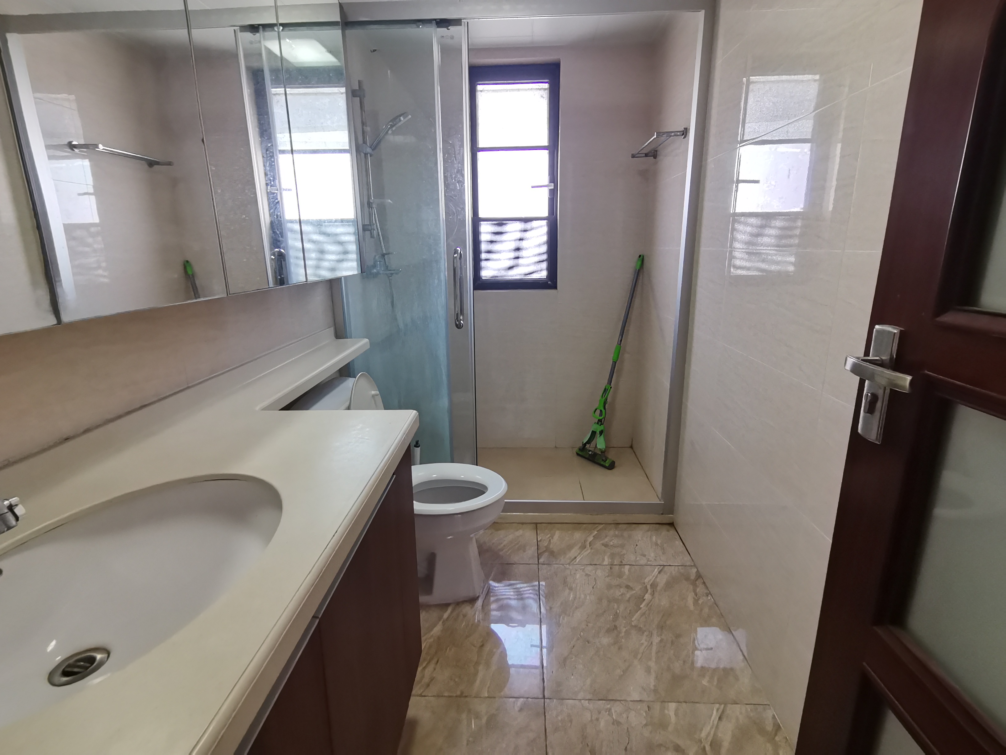 中海锦城 3室2厅2卫 3300.0元/月 中海锦城 3室2厅2卫 3300.0元/月室内图