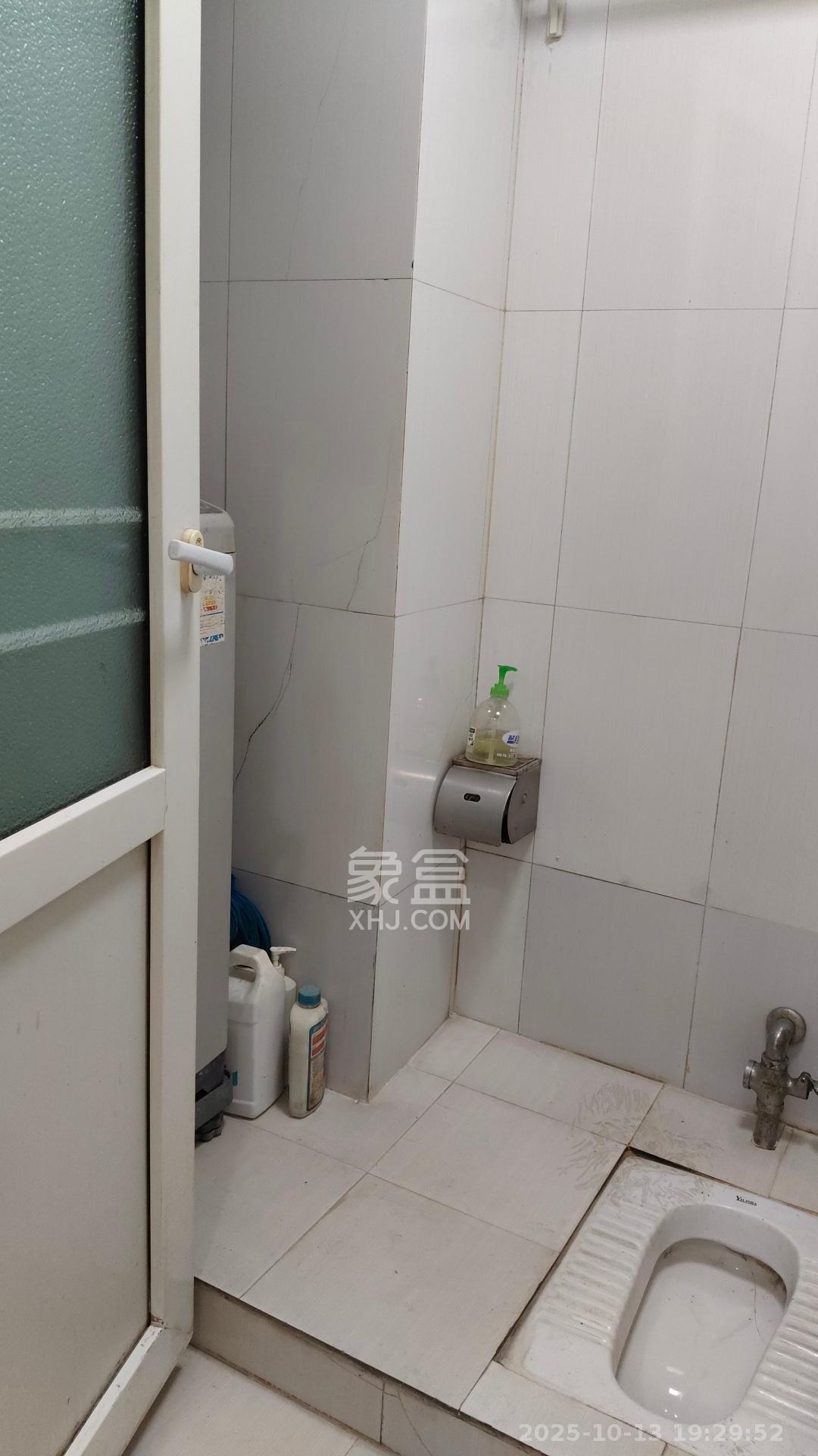 汀兰雅苑  2室1厅1卫    2300.0元/月 汀兰雅苑  2室1厅1卫    2300.0元/月室内图