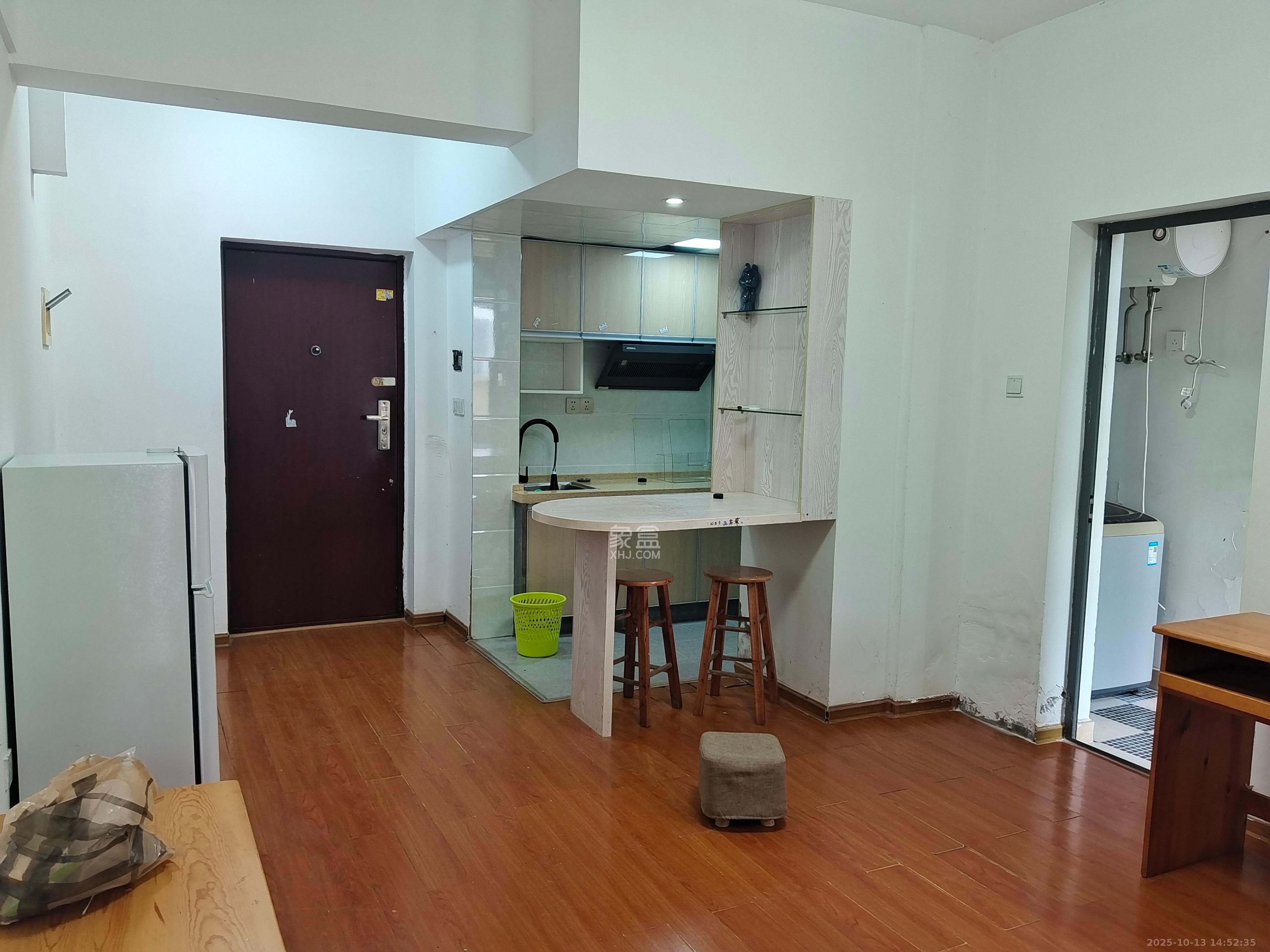 鑫远熙山  1室1厅1卫    1250.0元/月室内图