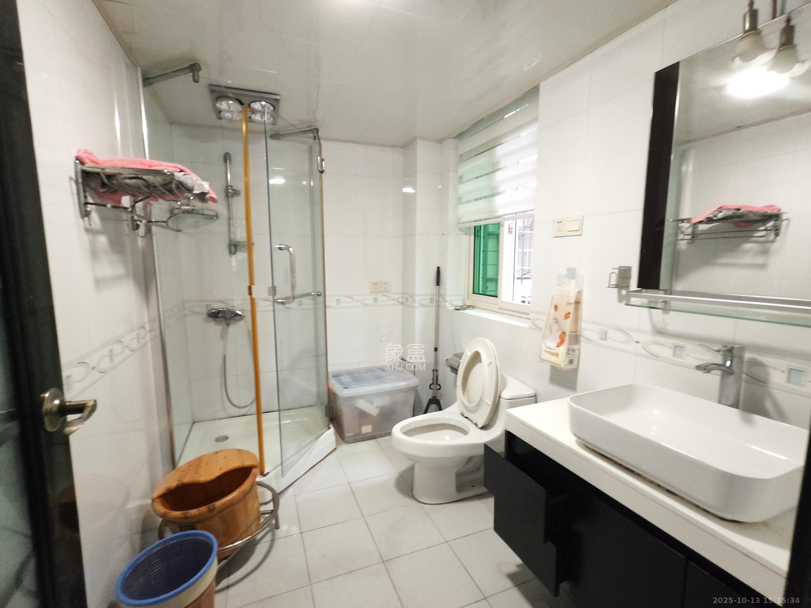 金蕾苑  3室2厅2卫    2600.0元/月室内图