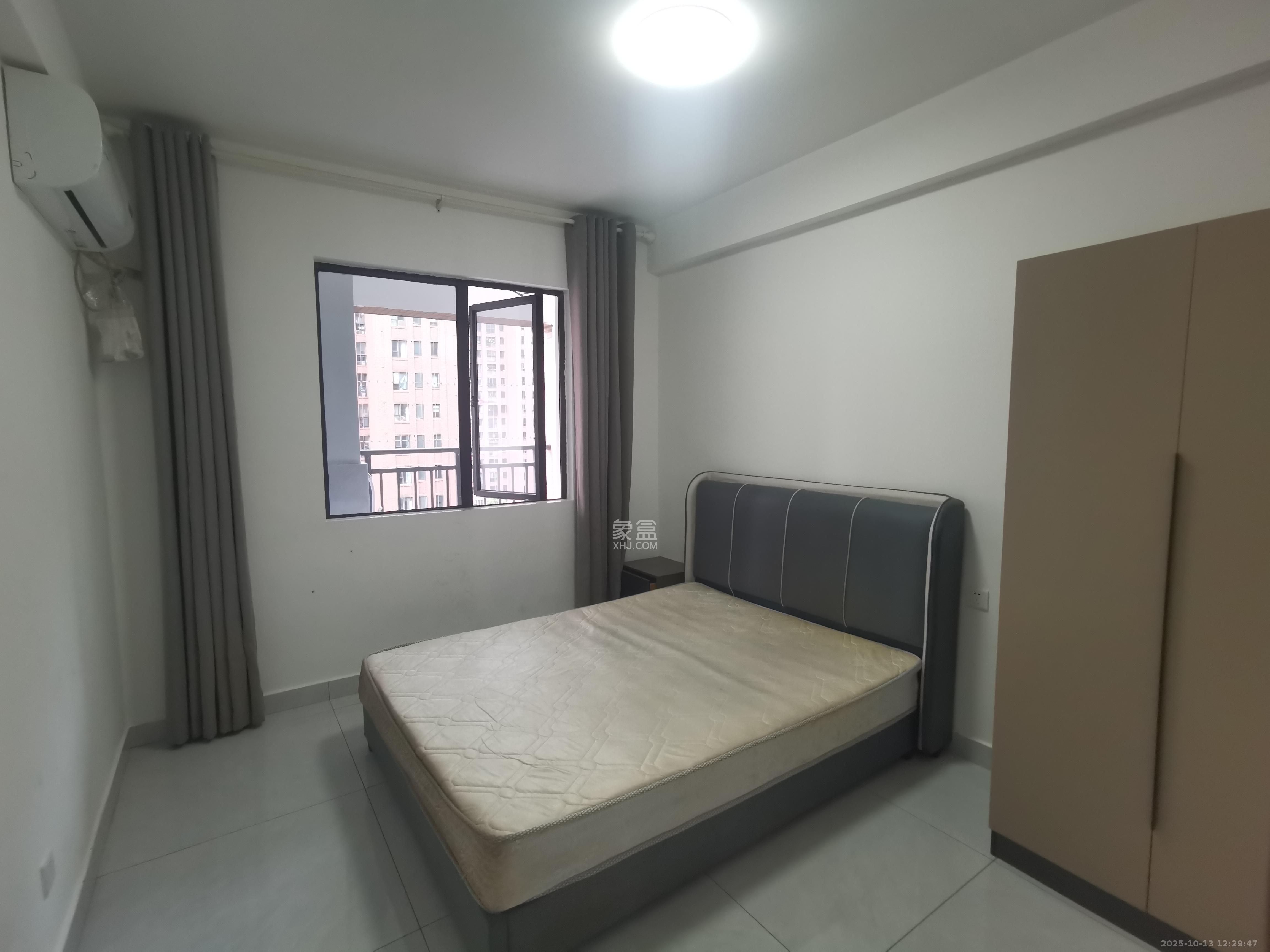 三一街区  3室2厅2卫    2200.0元/月室内图