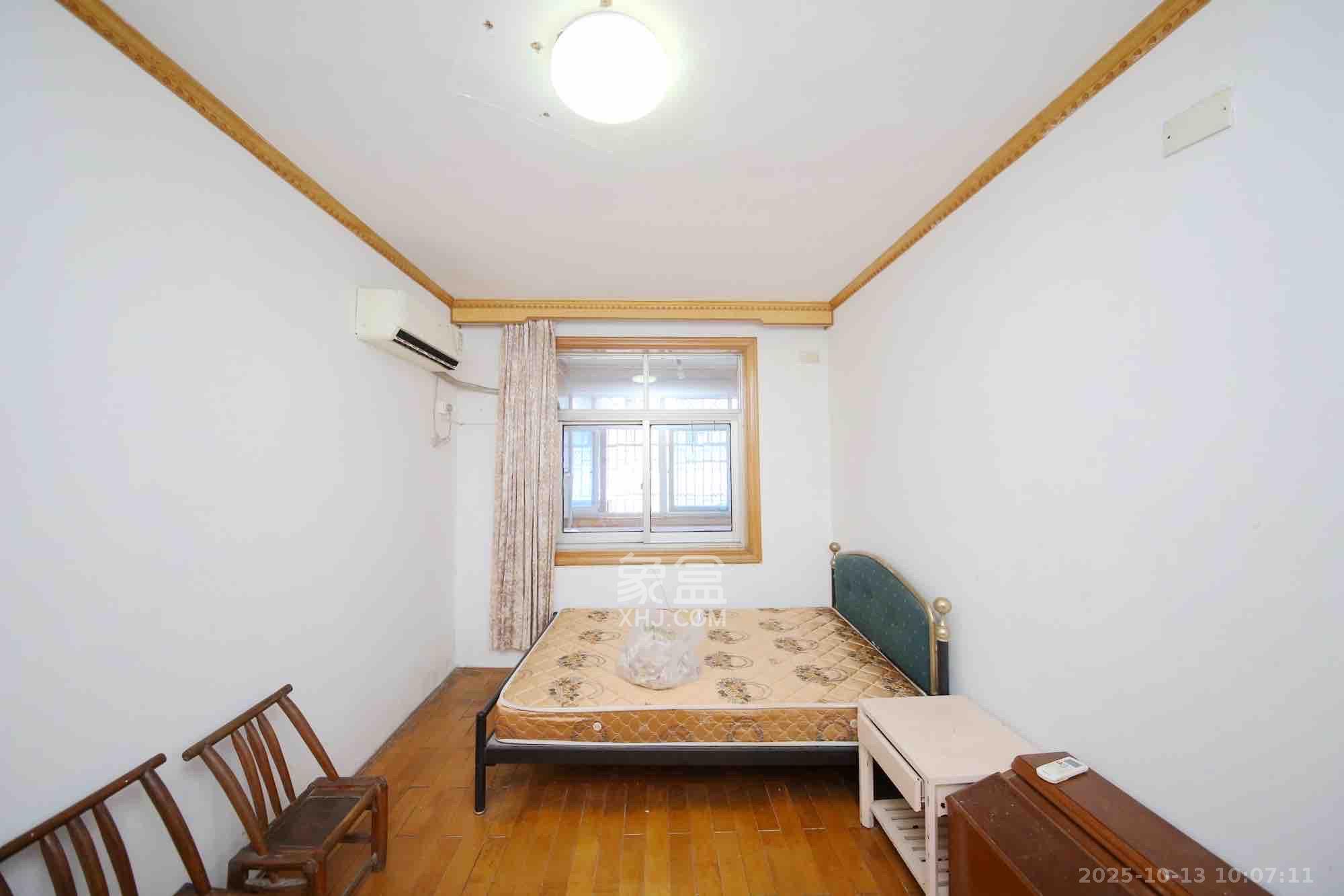 赐闲湖(机关事务管理单位房) 3室1厅1卫 2400.0元/月 赐闲湖(机关事务管理单位房) 3室1厅1卫 2400.0元/月室内图