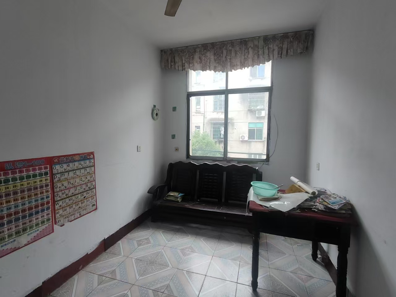 梓园社区(麻纺厂宿舍)  2室1厅1卫    500.0元/月室内图