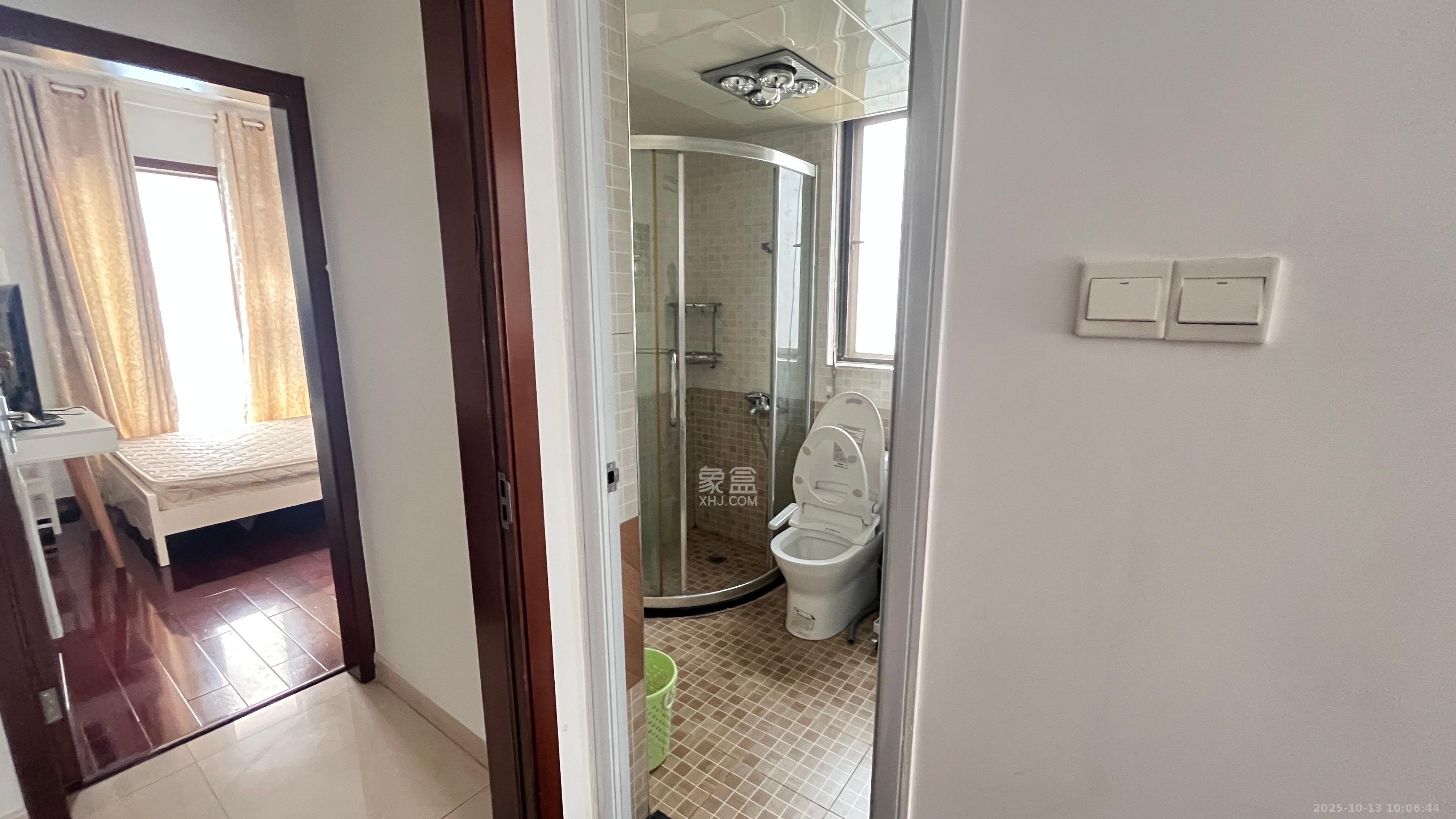 卓越蔚蓝海岸二期  3室2厅2卫    3500.0元/月室内图