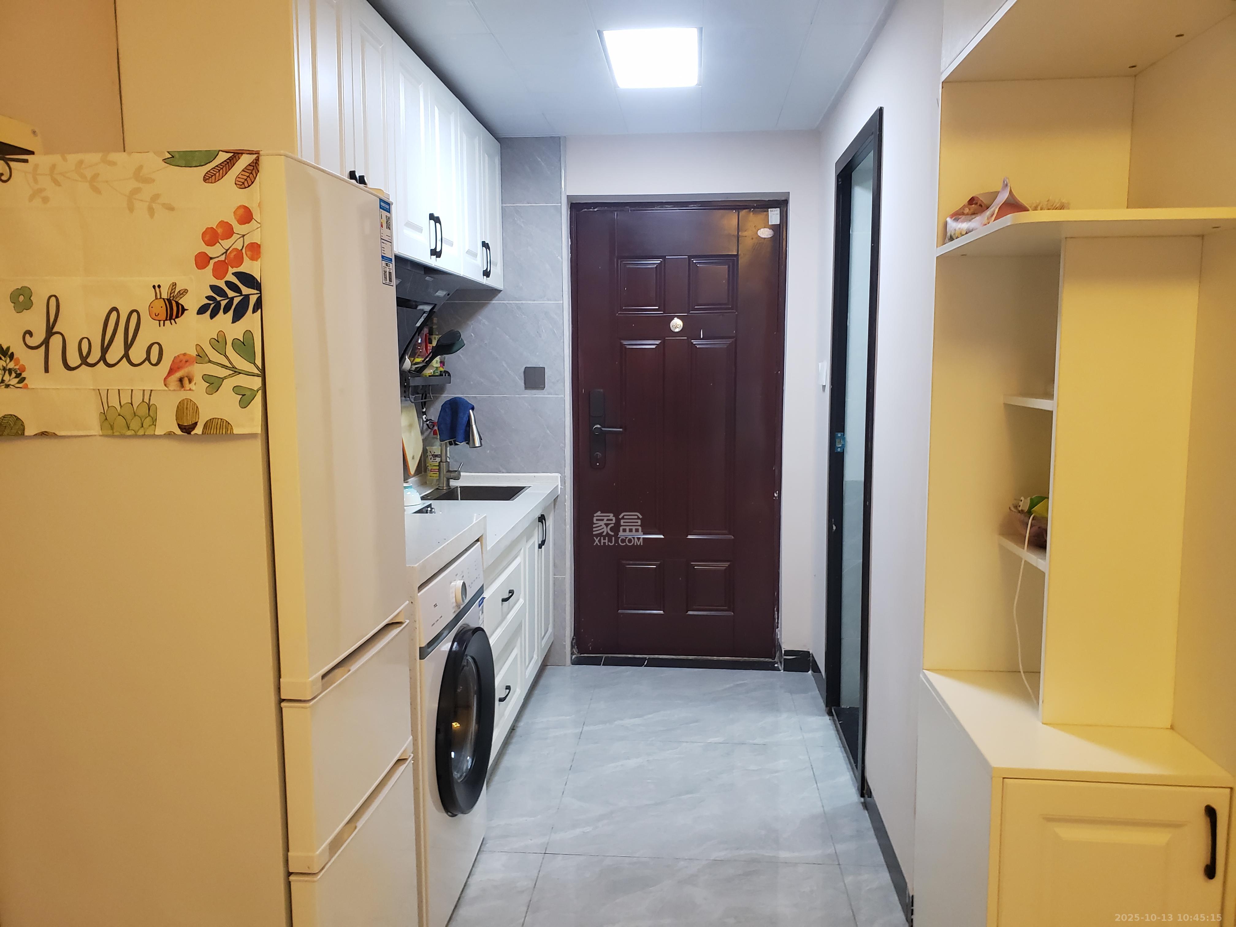 尊邸华庭 1室1厅1卫 1500.0元/月 尊邸华庭 1室1厅1卫 1500.0元/月室内图