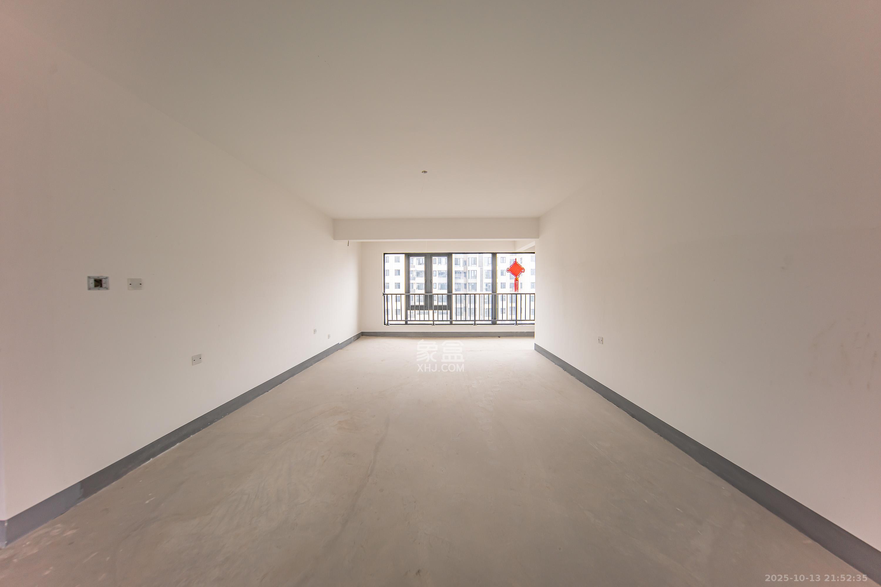 建投象山国际  1室0厅0卫    170.0万 建投象山国际  1室0厅0卫    170.0万客厅