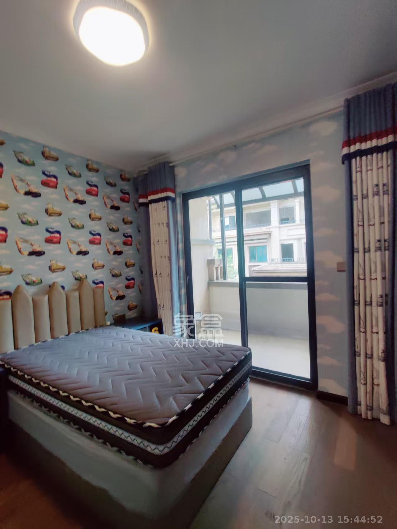 龙湖湘风原著(龙湖湘风星城)  6室3厅3卫    5500.0元/月 龙湖湘风原著(龙湖湘风星城)  6室3厅3卫    5500.0元/月室内图