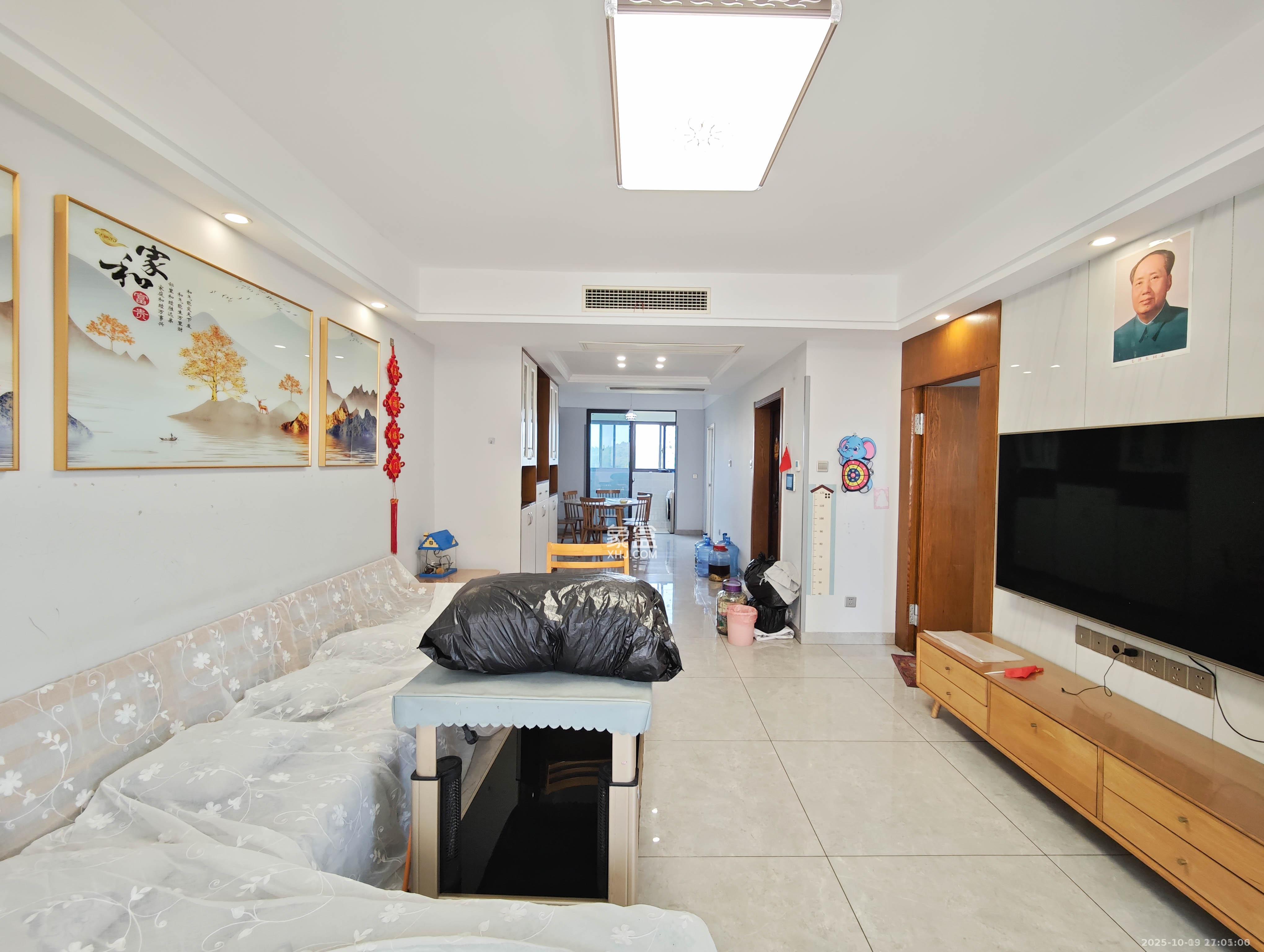 湘水郡(兴旺小爱同学)  4室2厅2卫    2500.0元/月 湘水郡(兴旺小爱同学)  4室2厅2卫    2500.0元/月室内图