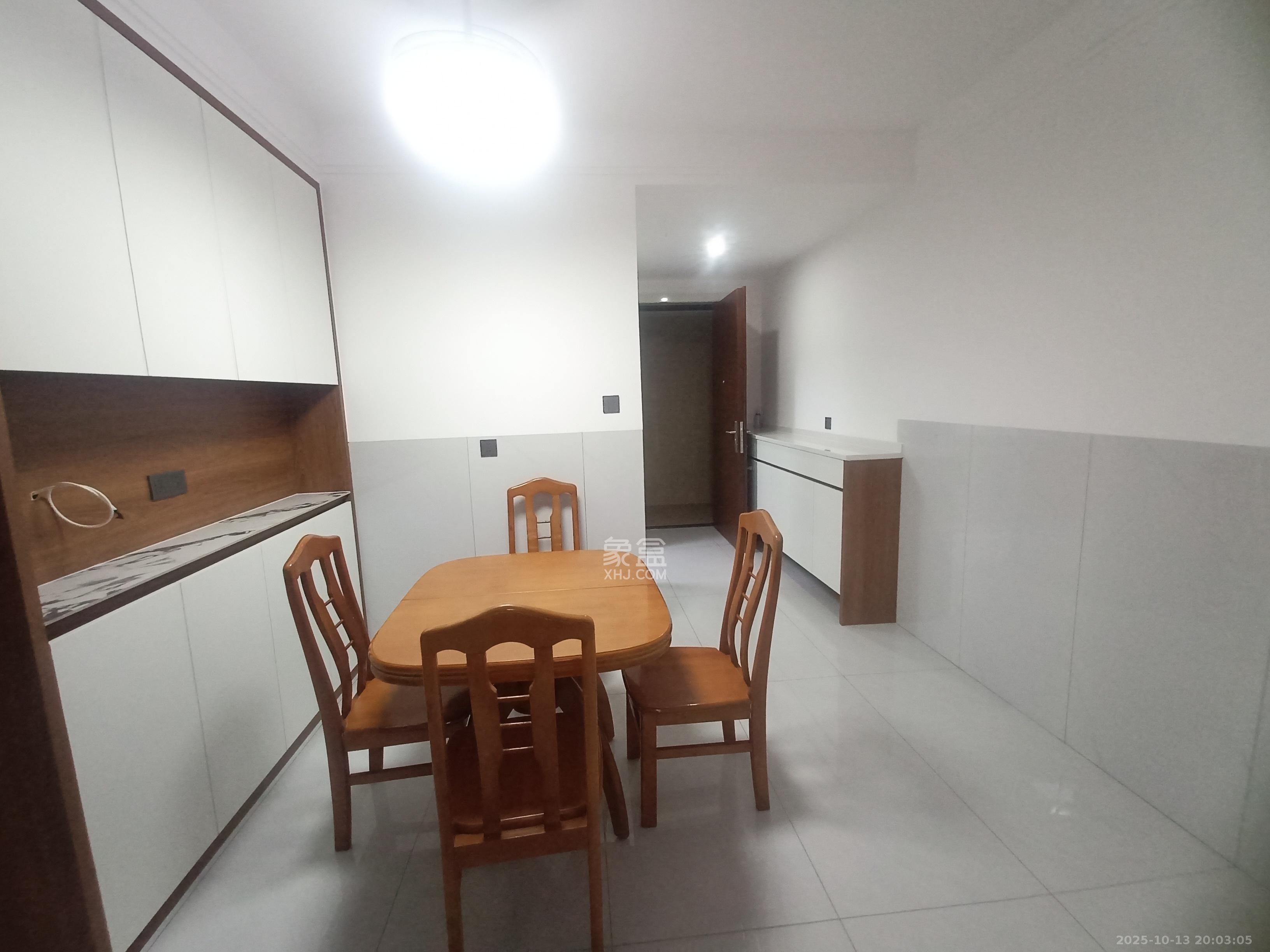 谷山景苑  2室2厅1卫    1800.0元/月