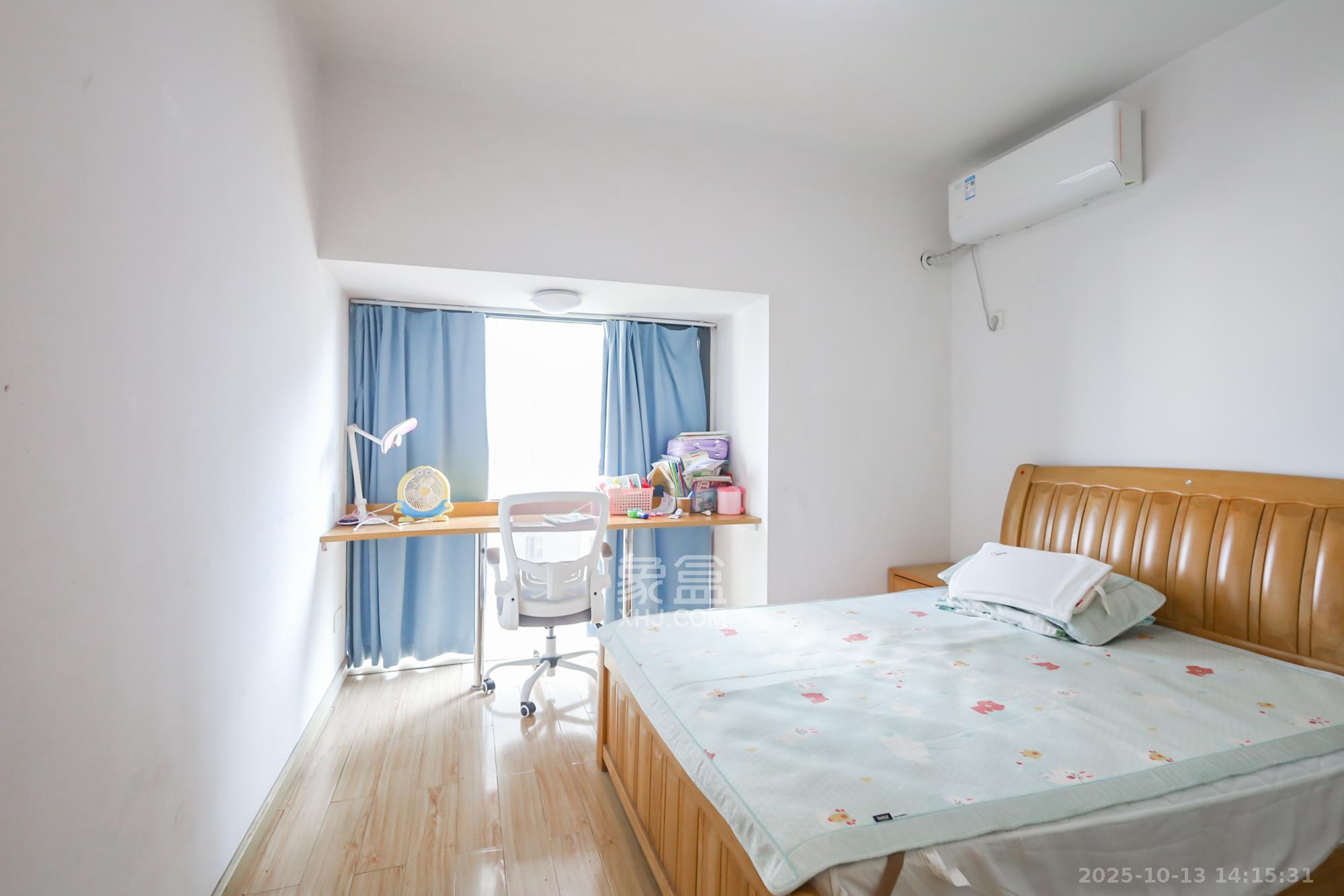 美林银谷  3室2厅2卫    110.0万卧室